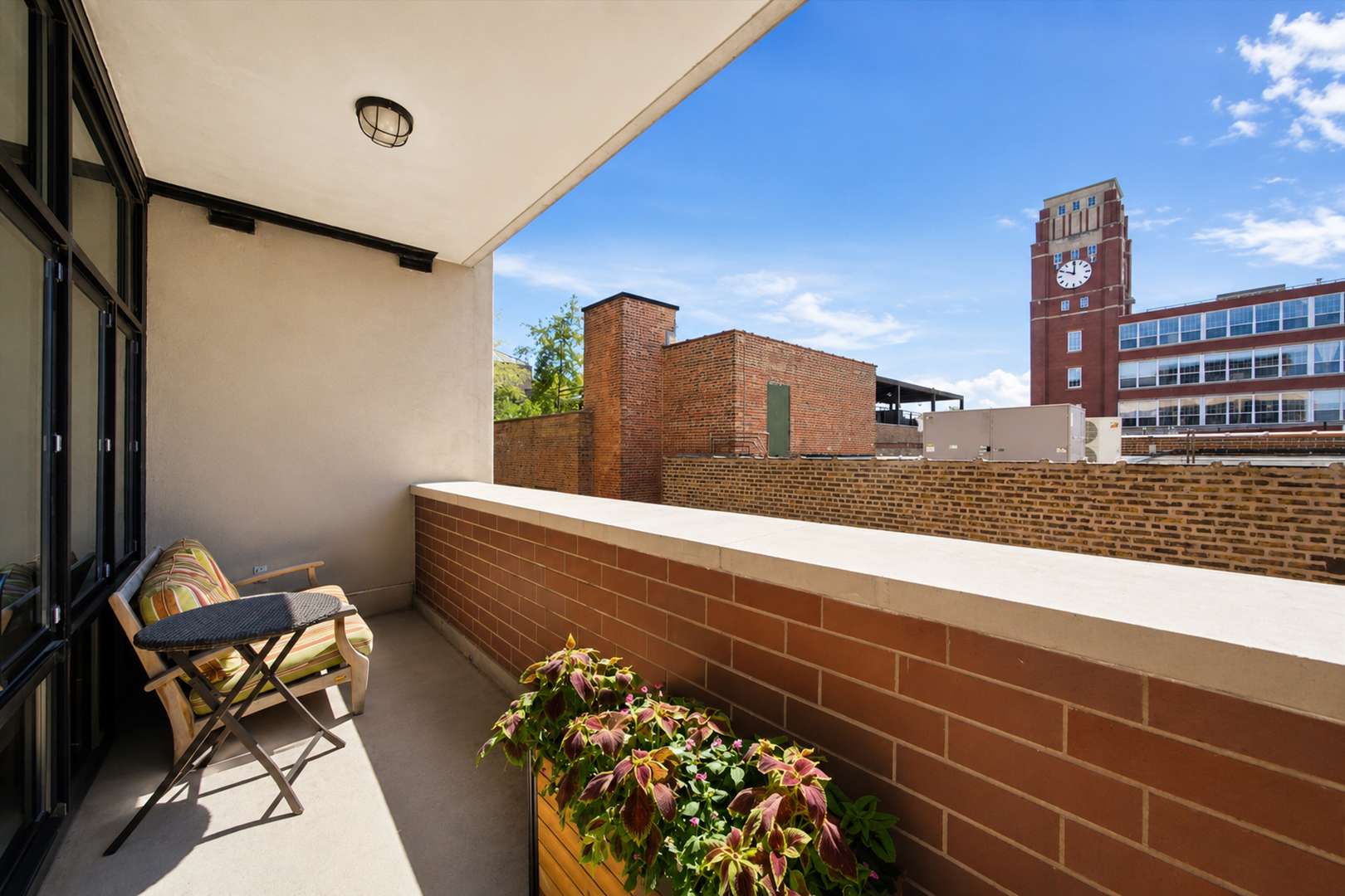 3946 N Ravenswood AVE #411, Chicago, IL 60613