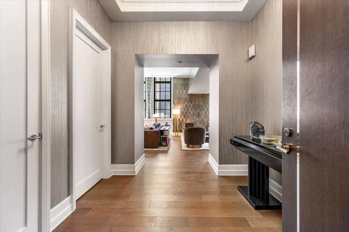 435 N Michigan AVE #401, Chicago, IL 60611
