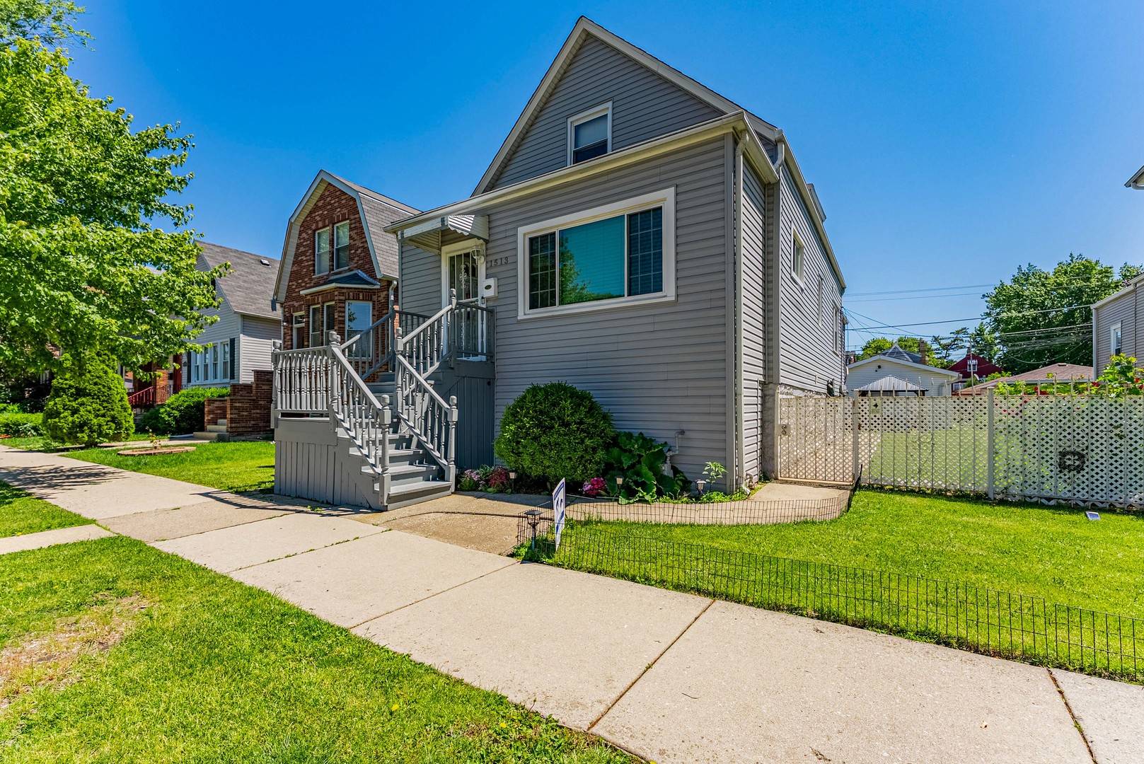 1513 Clarence AVE, Berwyn, IL 60402