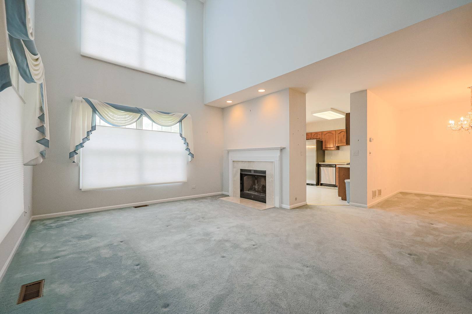407 Town Place CIR #407, Buffalo Grove, IL 60089
