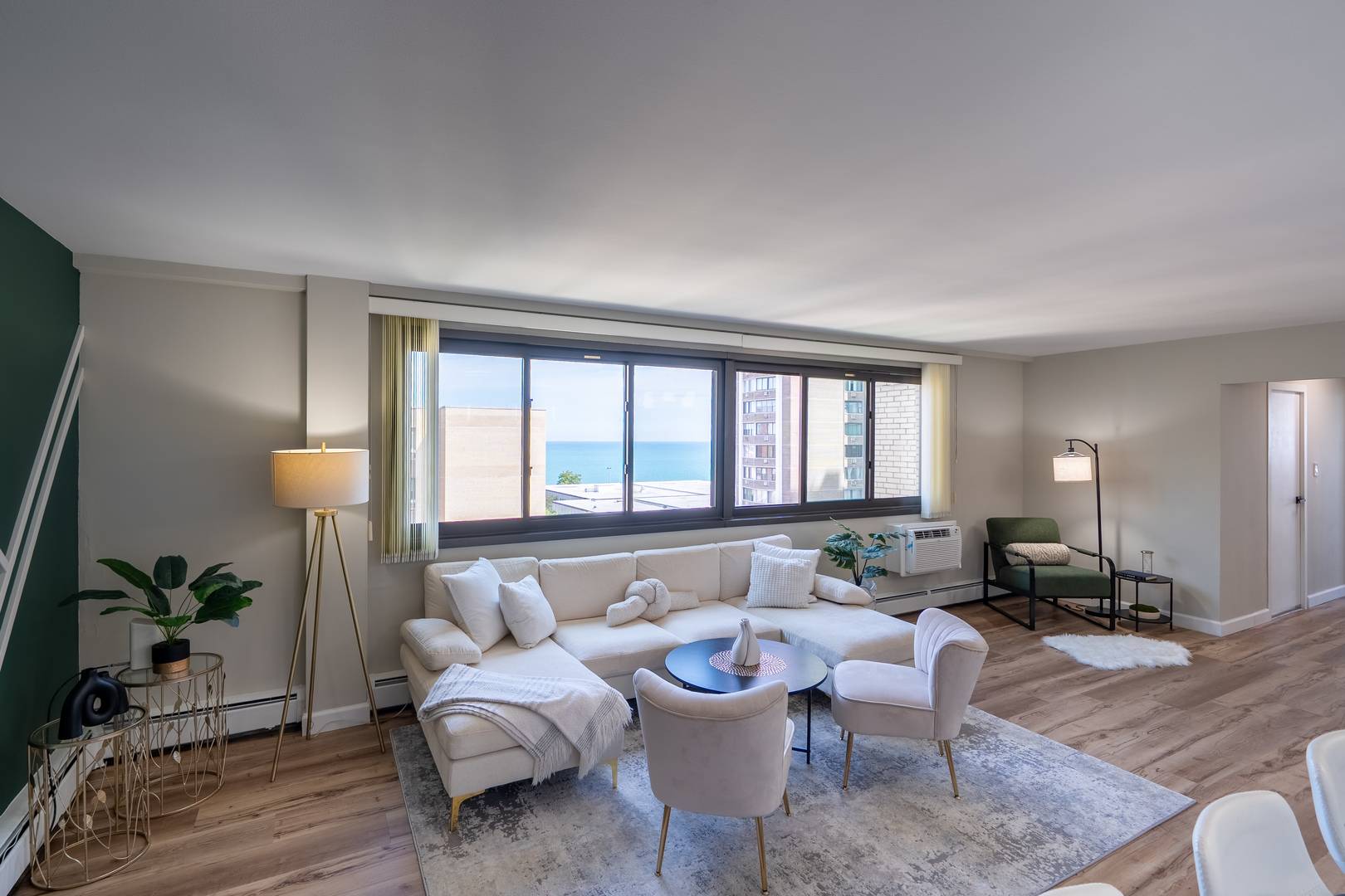 6300 N Sheridan RD #802, Chicago, IL 60660