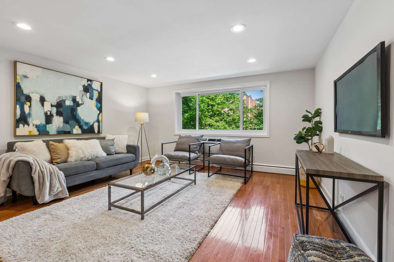 1234 Elmwood AVE #2F, Evanston, IL 60202