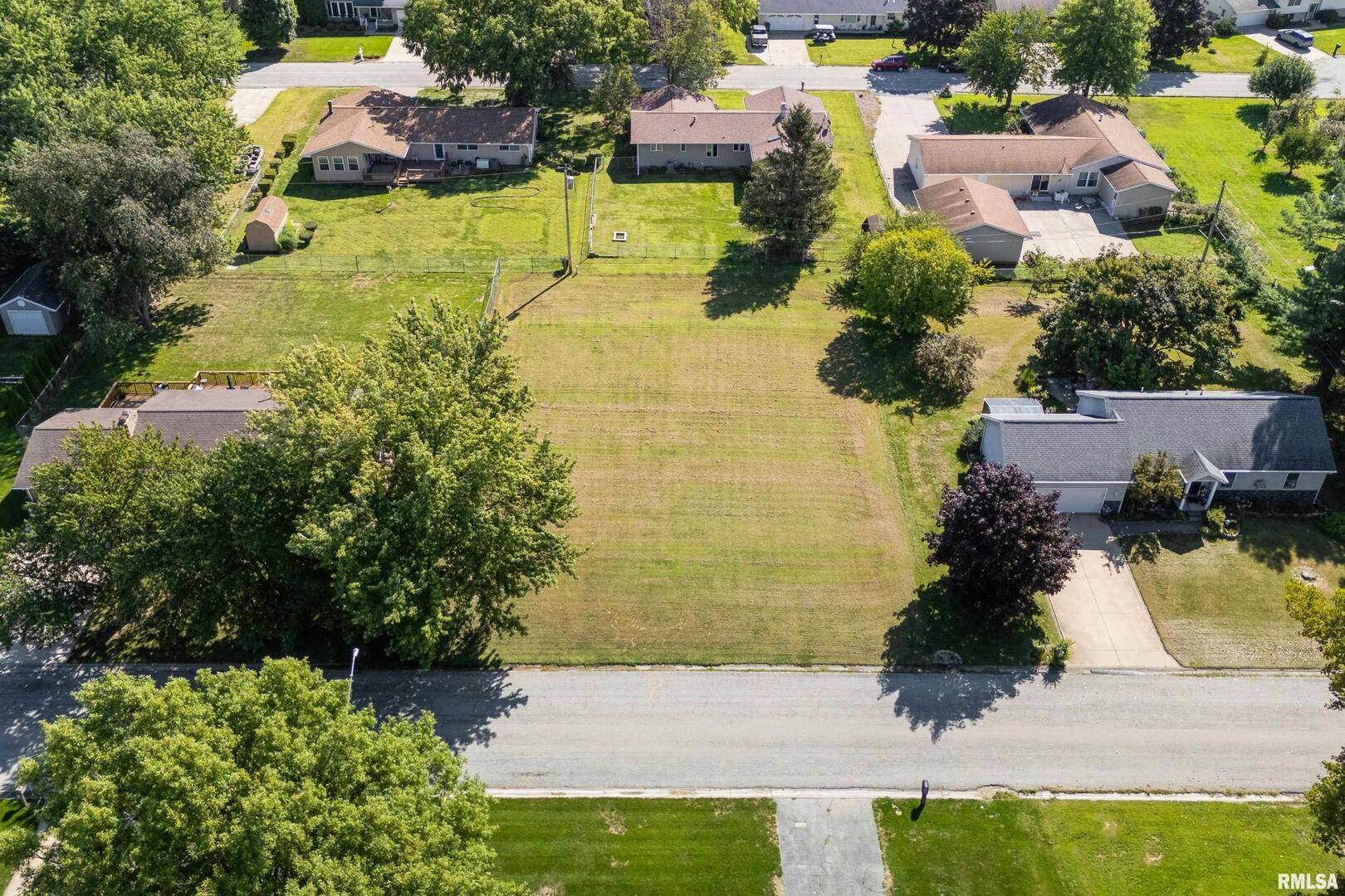 104 N 2ND ST, Colona, IL 61241