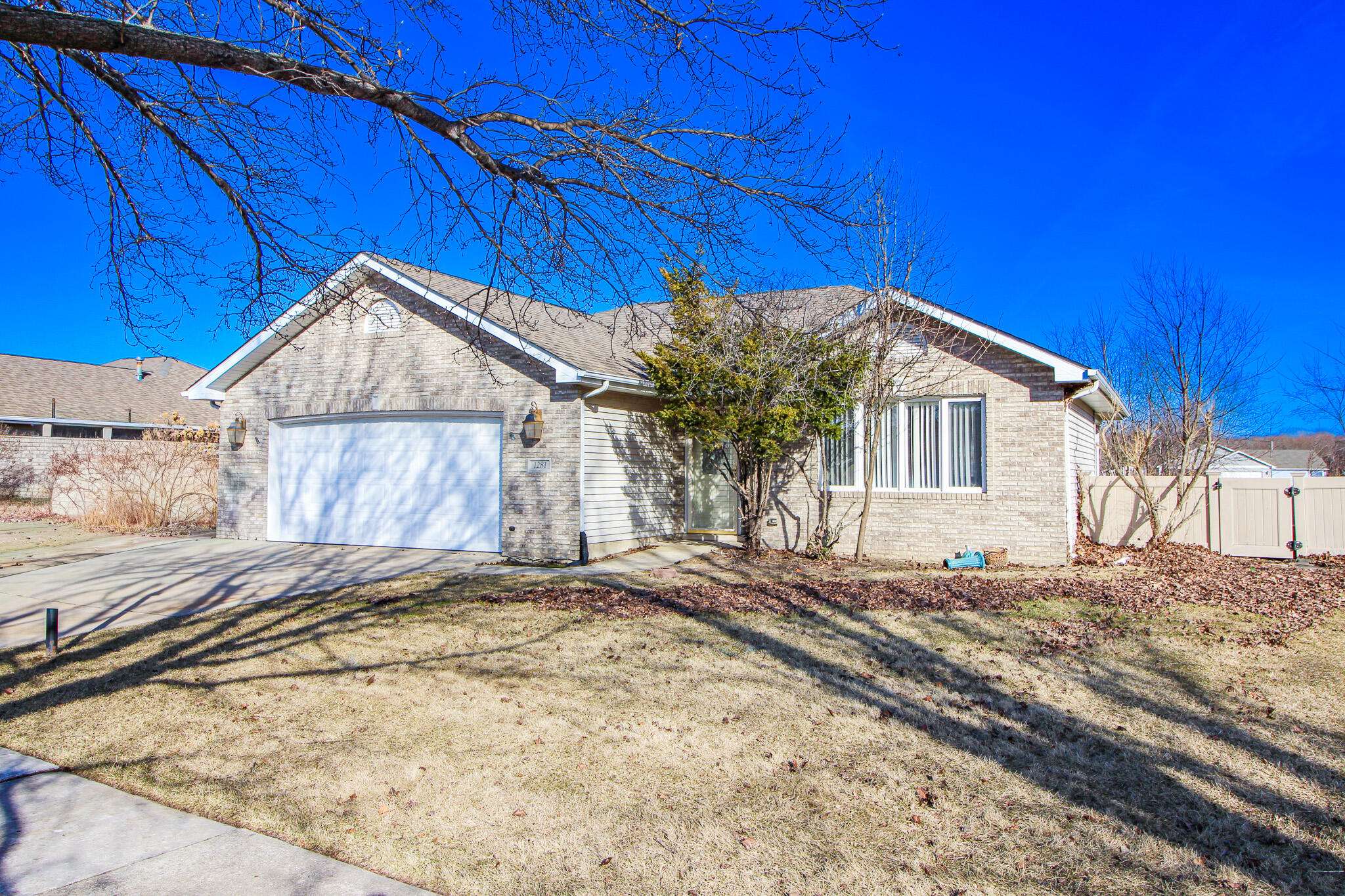 1281 Medlee Drive, Hobart, IN 46342