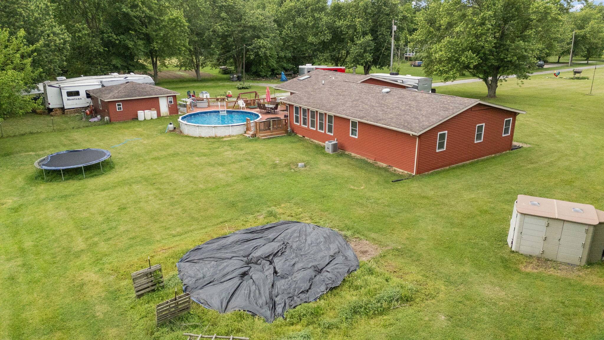 665 N 700 W, Hobart, IN 46342