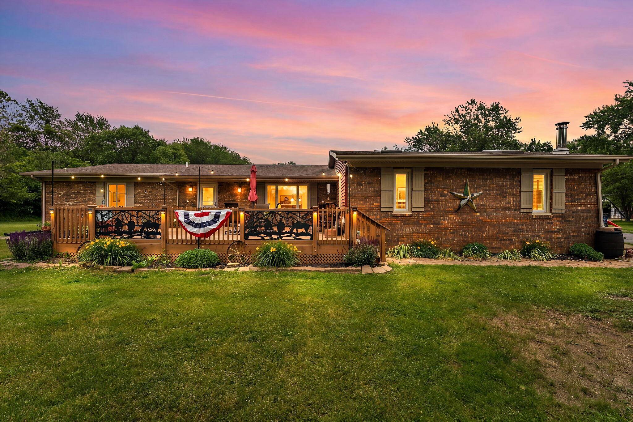 665 N 700 W, Hobart, IN 46342