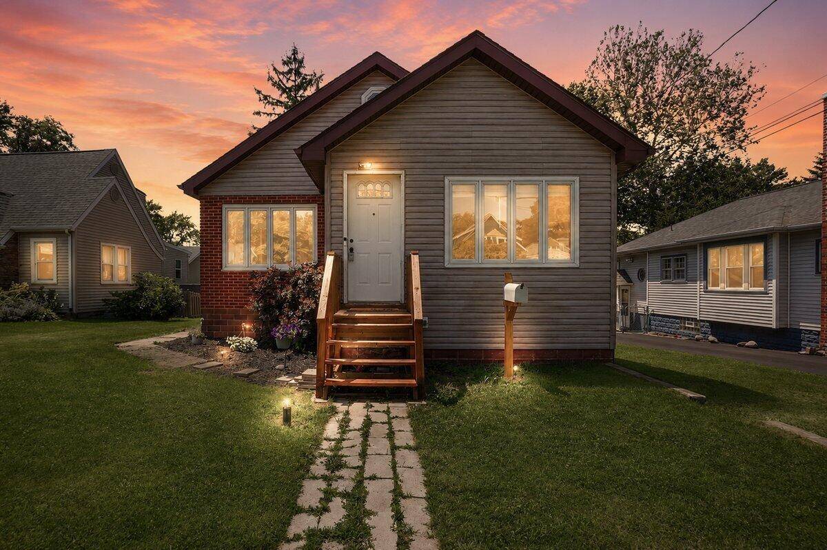 144 N Michigan Avenue, Hobart, IN 46342