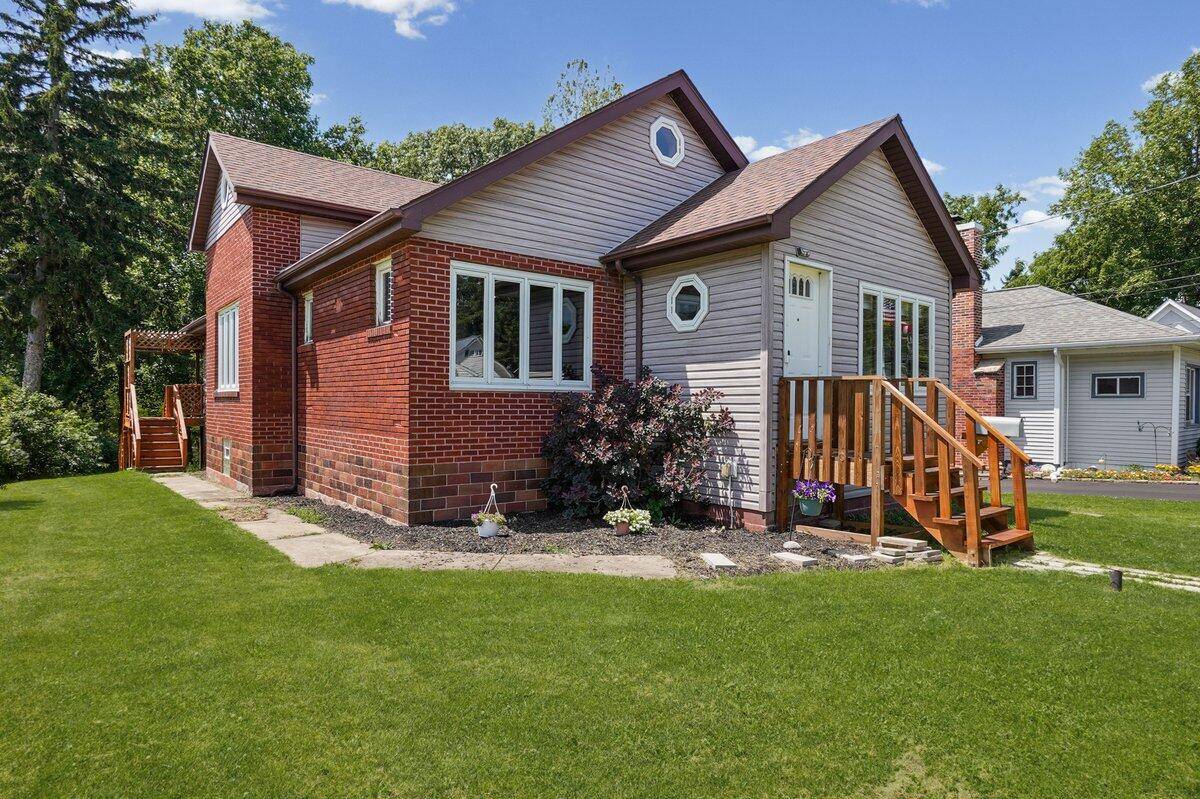 144 N Michigan Avenue, Hobart, IN 46342