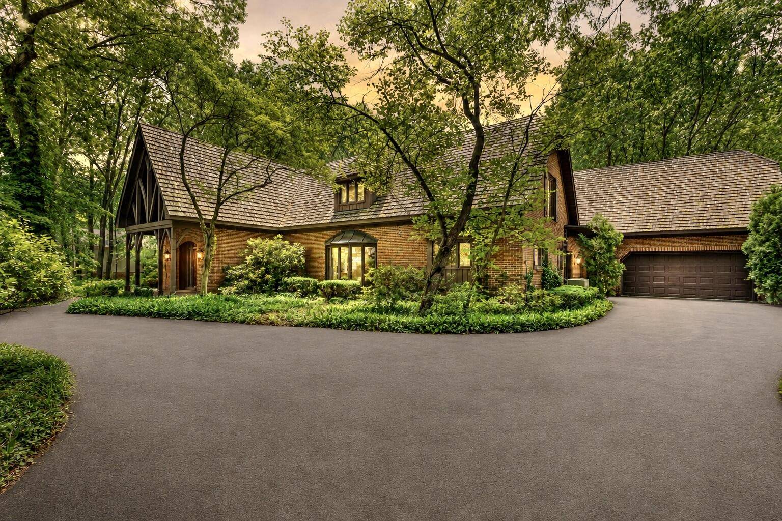 1501 Wilderness Drive, Schererville, IN 46375