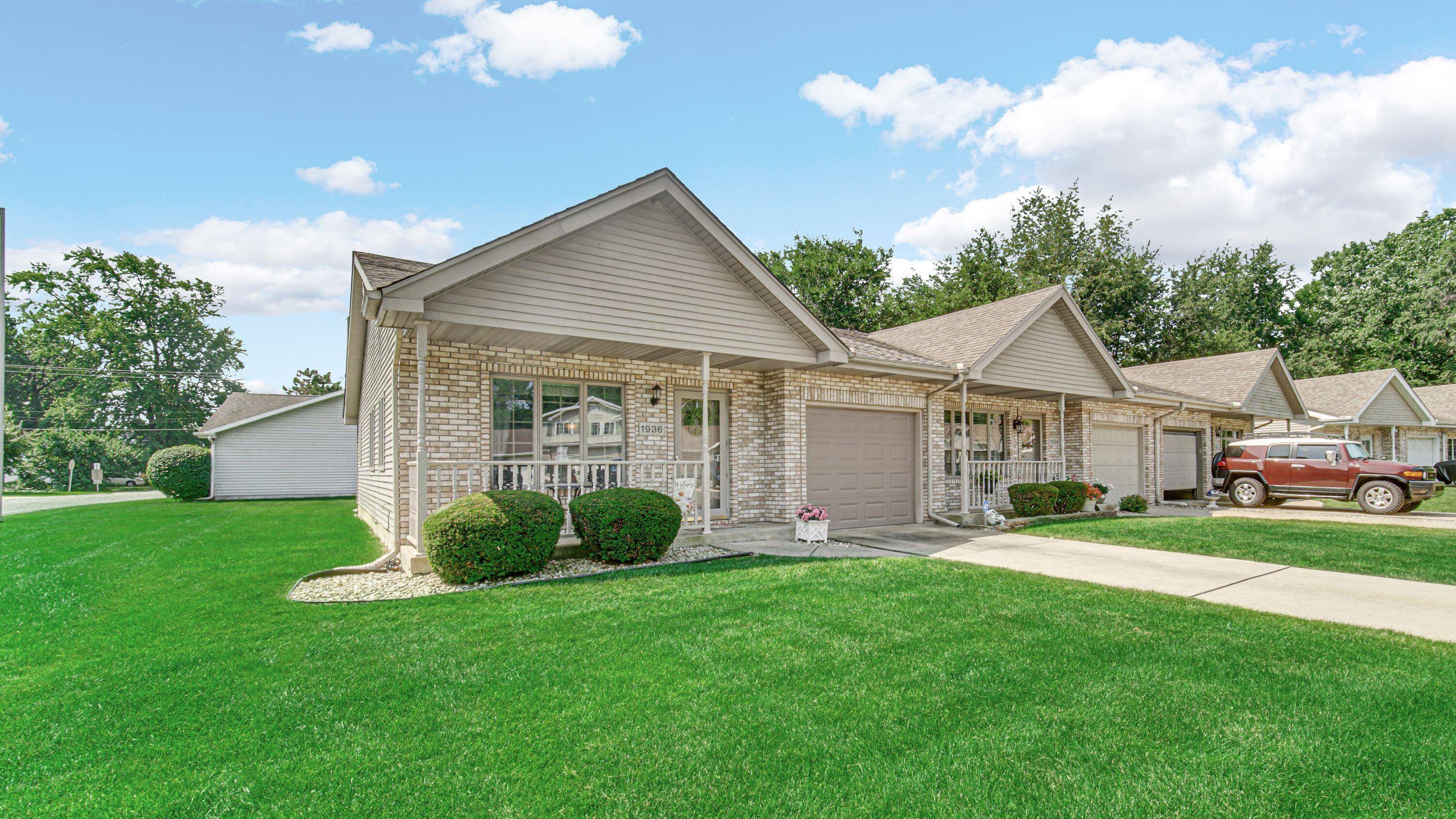 1936 Church Street, Dyer, IN 46311