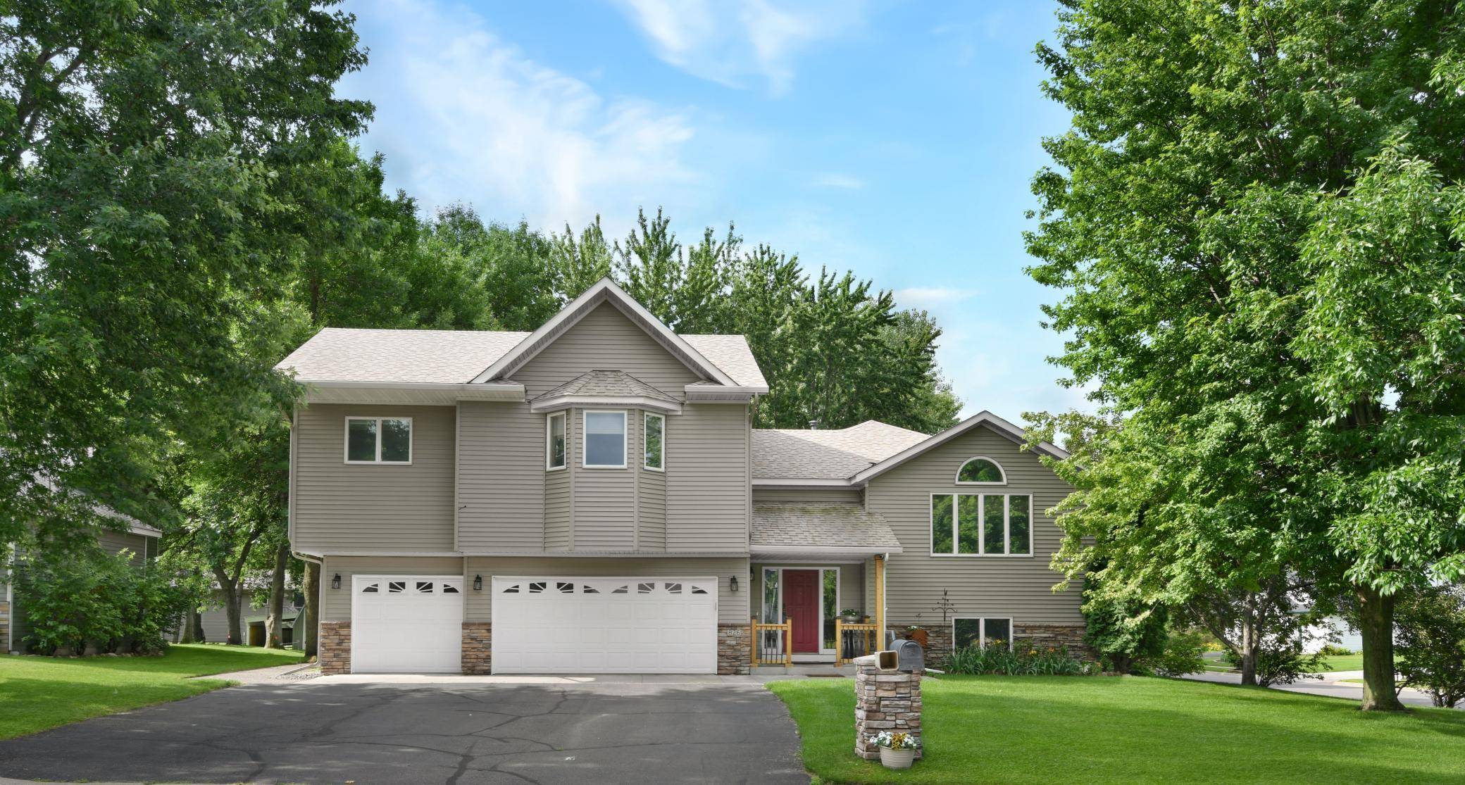 826 3rd ST N, Sartell, MN 56377
