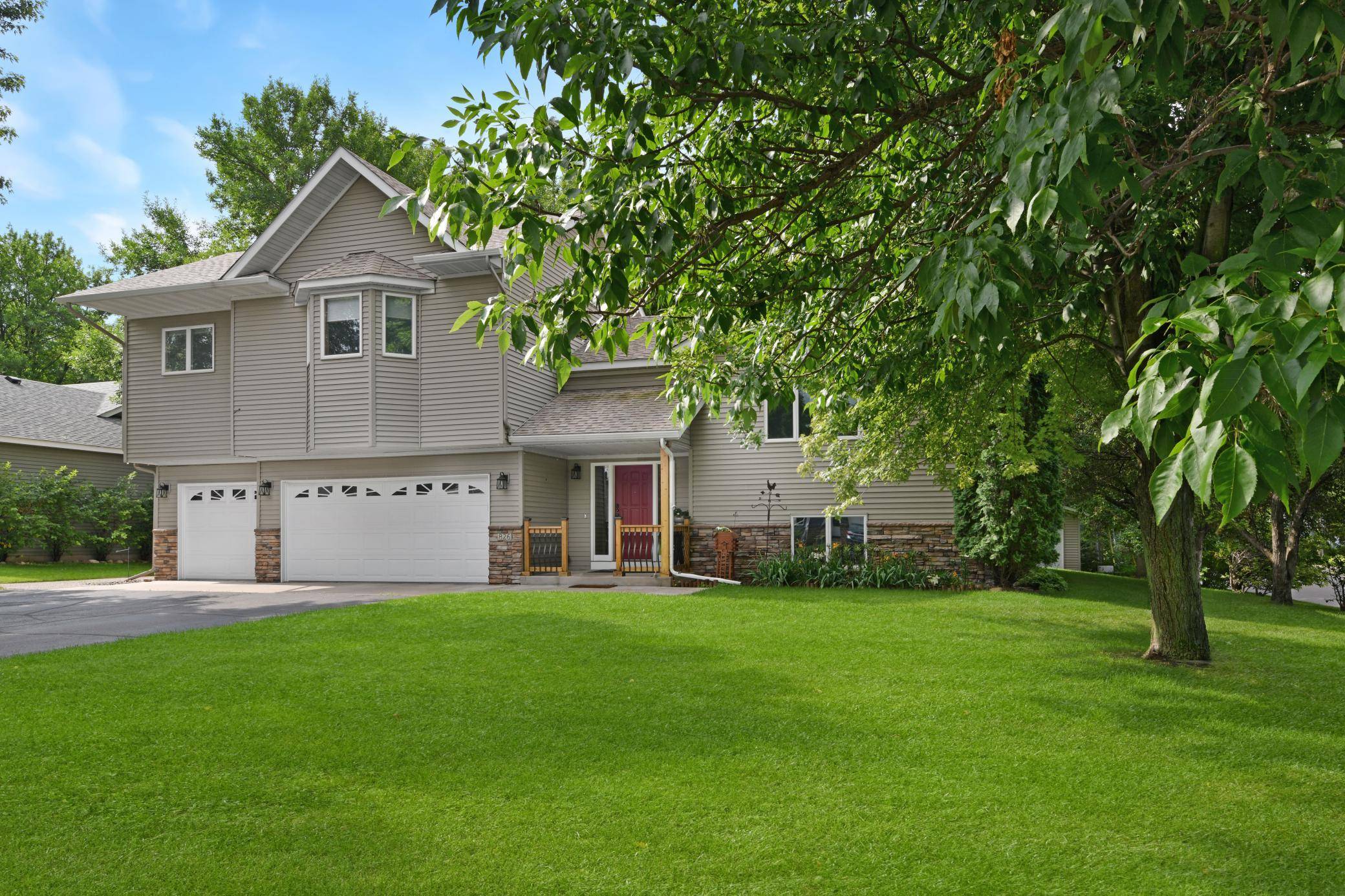 826 3rd ST N, Sartell, MN 56377