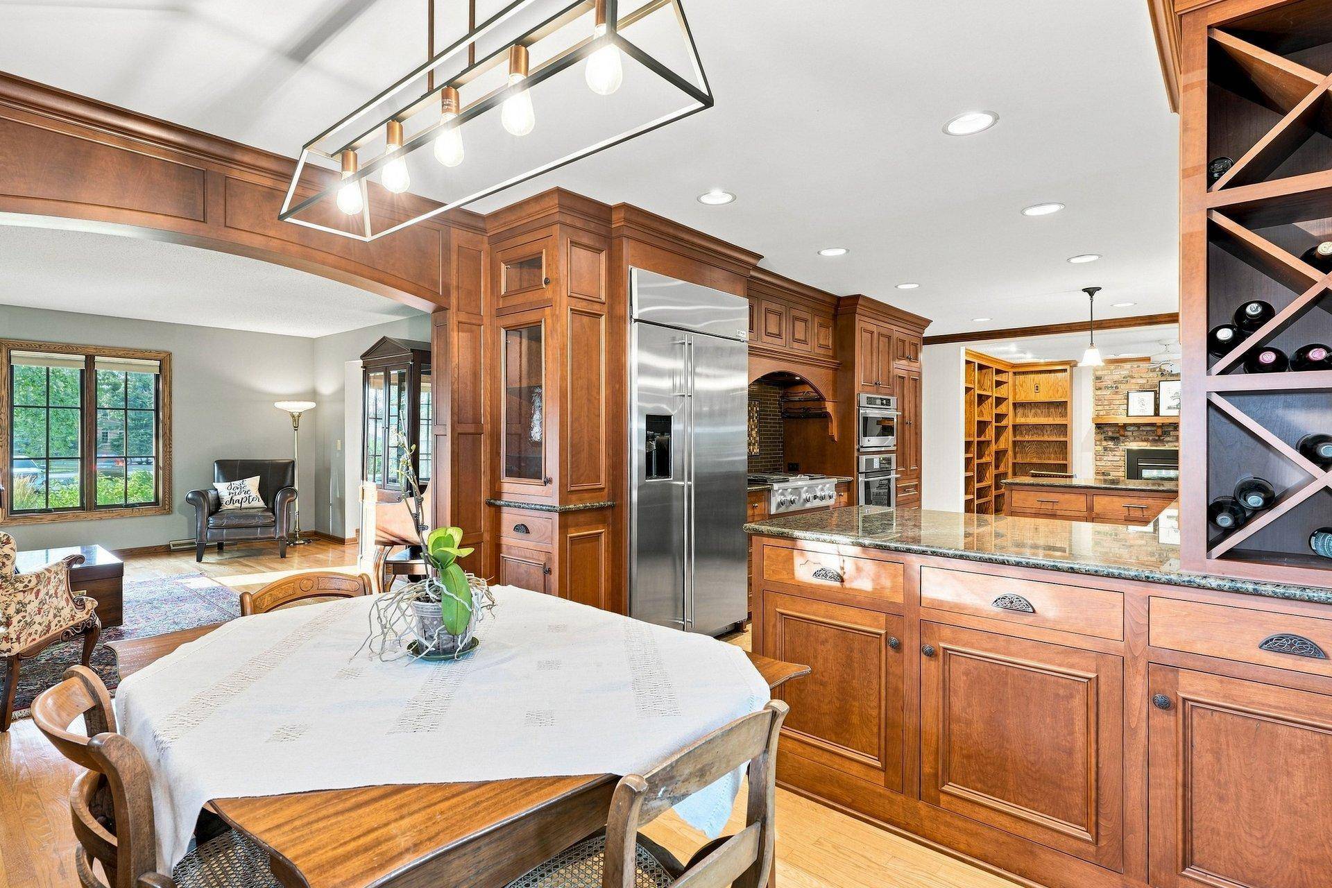 9890 161st ST W, Lakeville, MN 55044