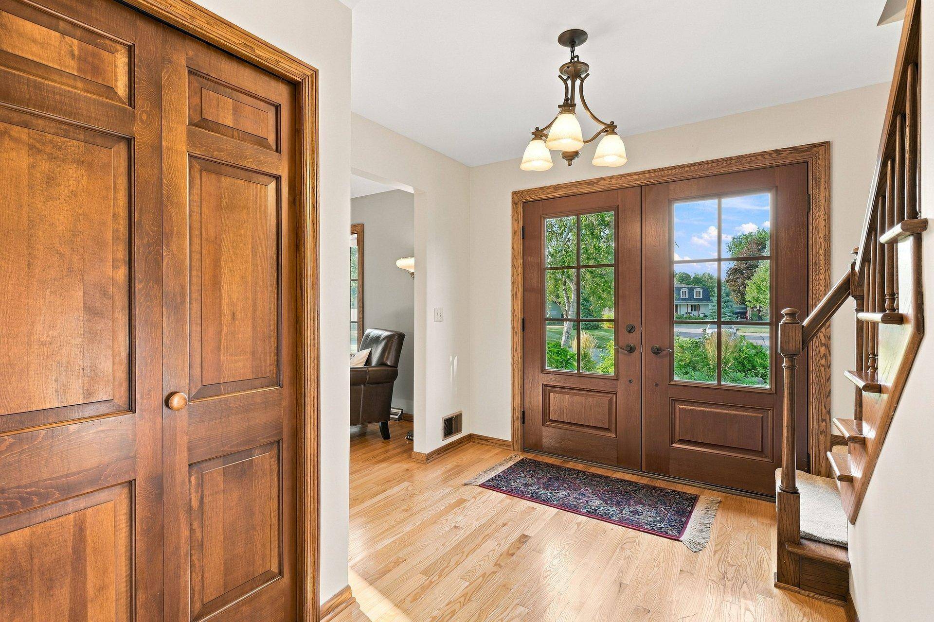 9890 161st ST W, Lakeville, MN 55044