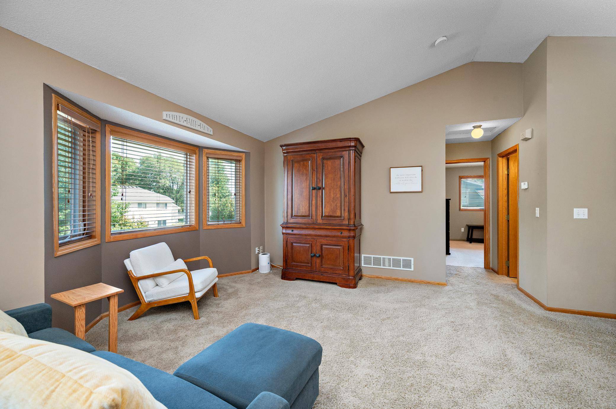 10720 57th ST NE, Albertville, MN 55301