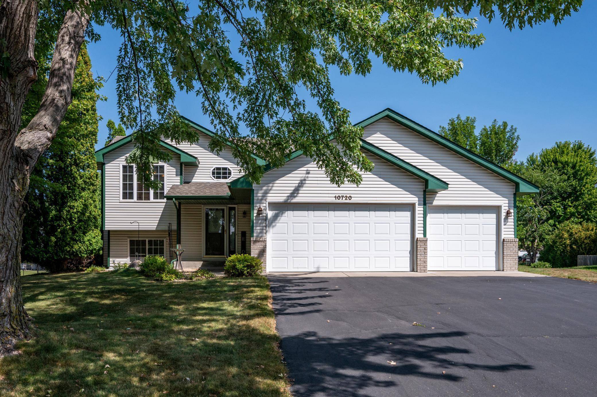 10720 57th ST NE, Albertville, MN 55301