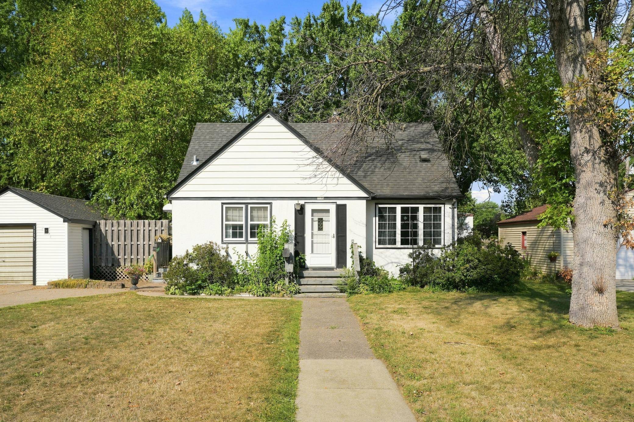 1115 Marshall AVE, Saint Paul Park, MN 55071