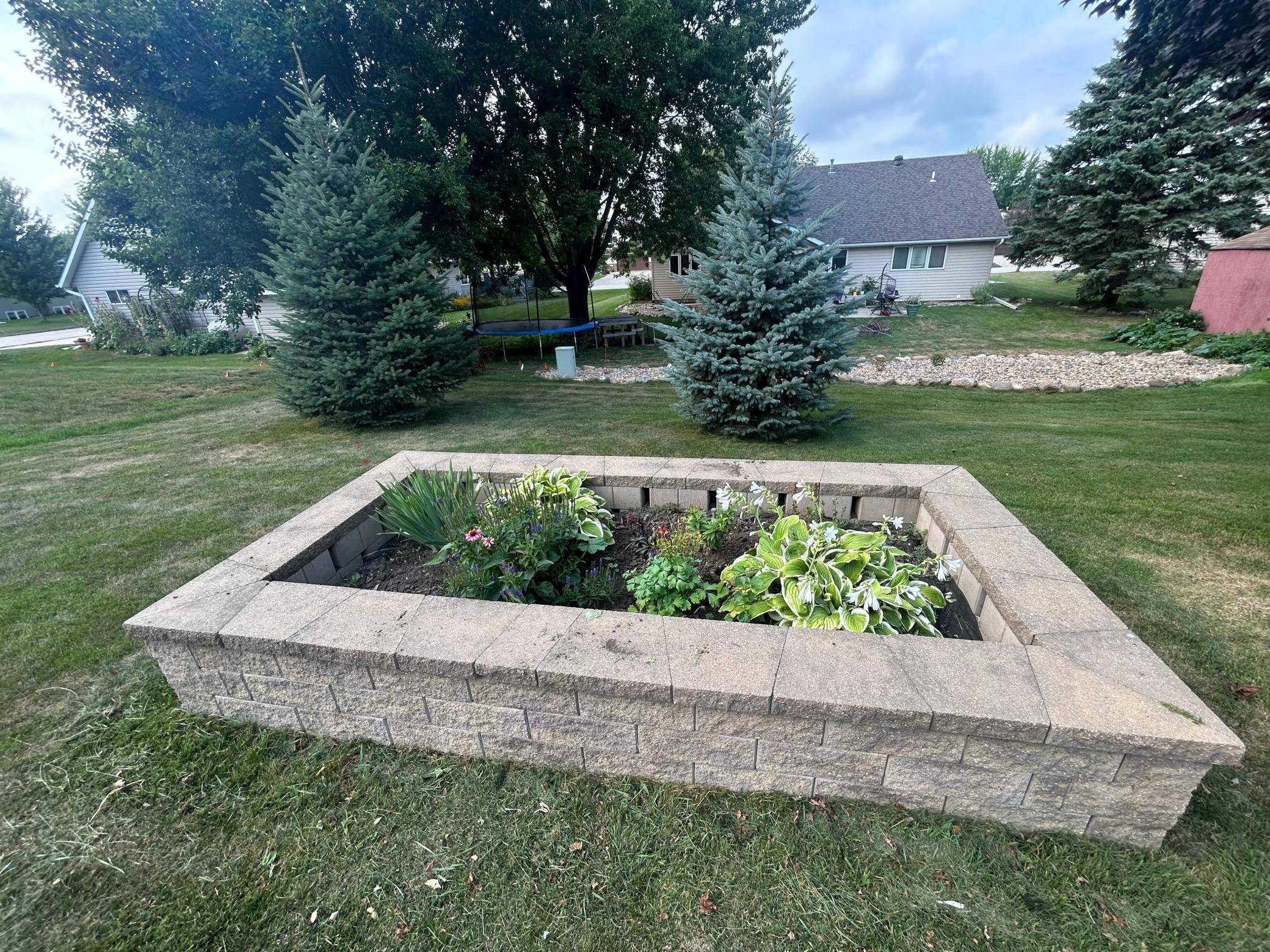 962 Miles DR, Worthington, MN 56187