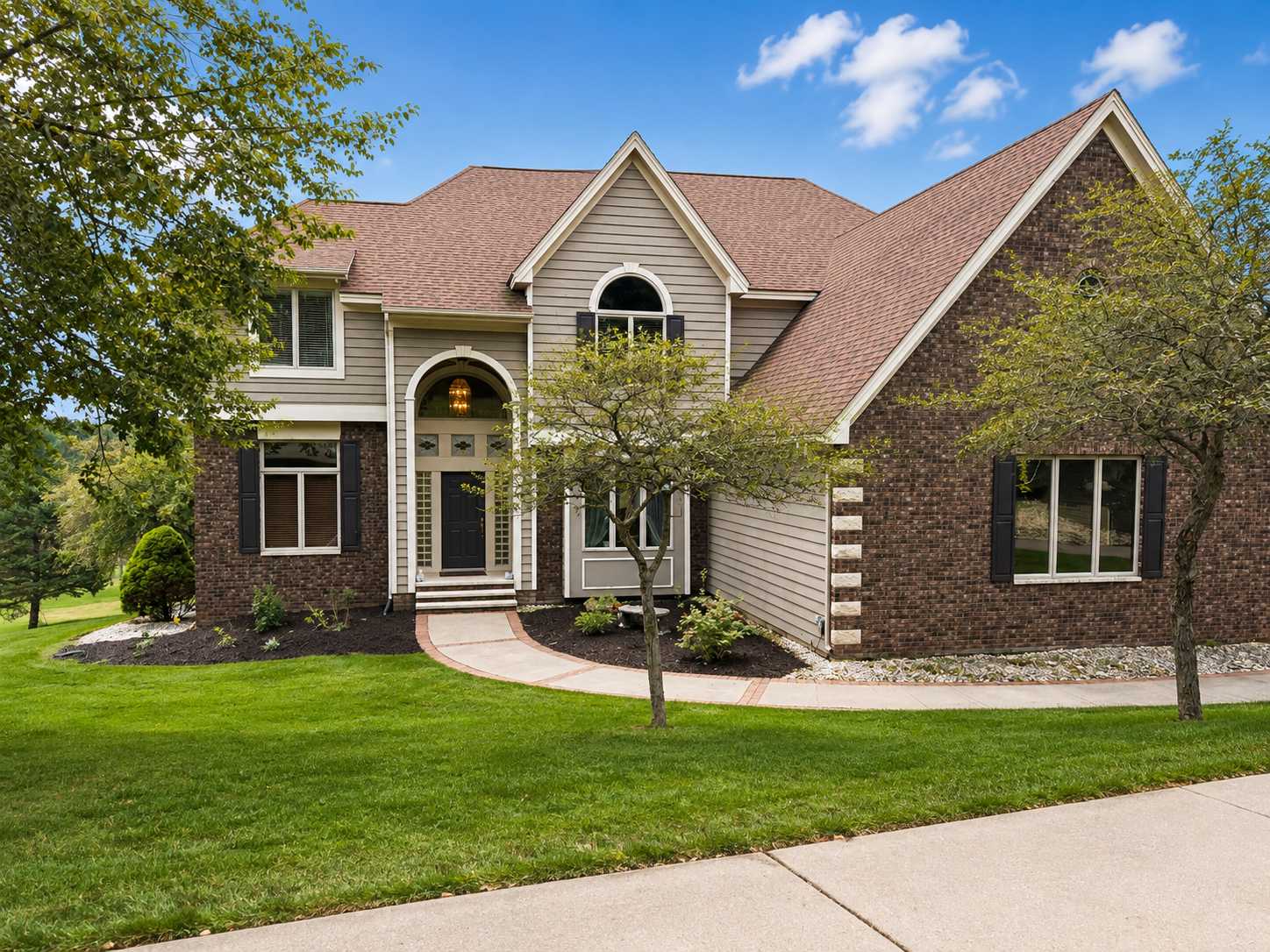 801 Spring Brook DR, Winona, MN 55987
