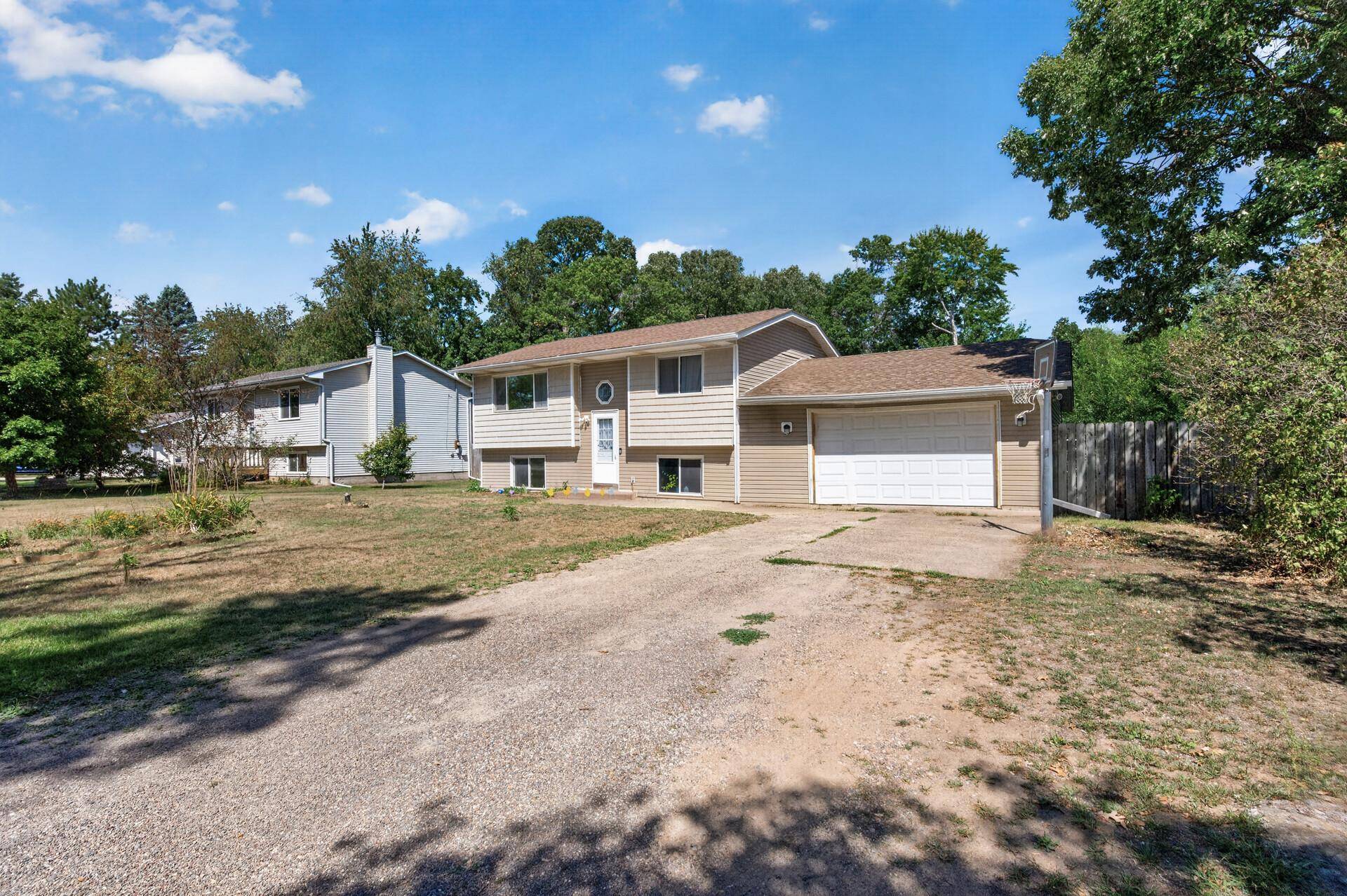 8571 240th AVE NE, Stacy, MN 55079