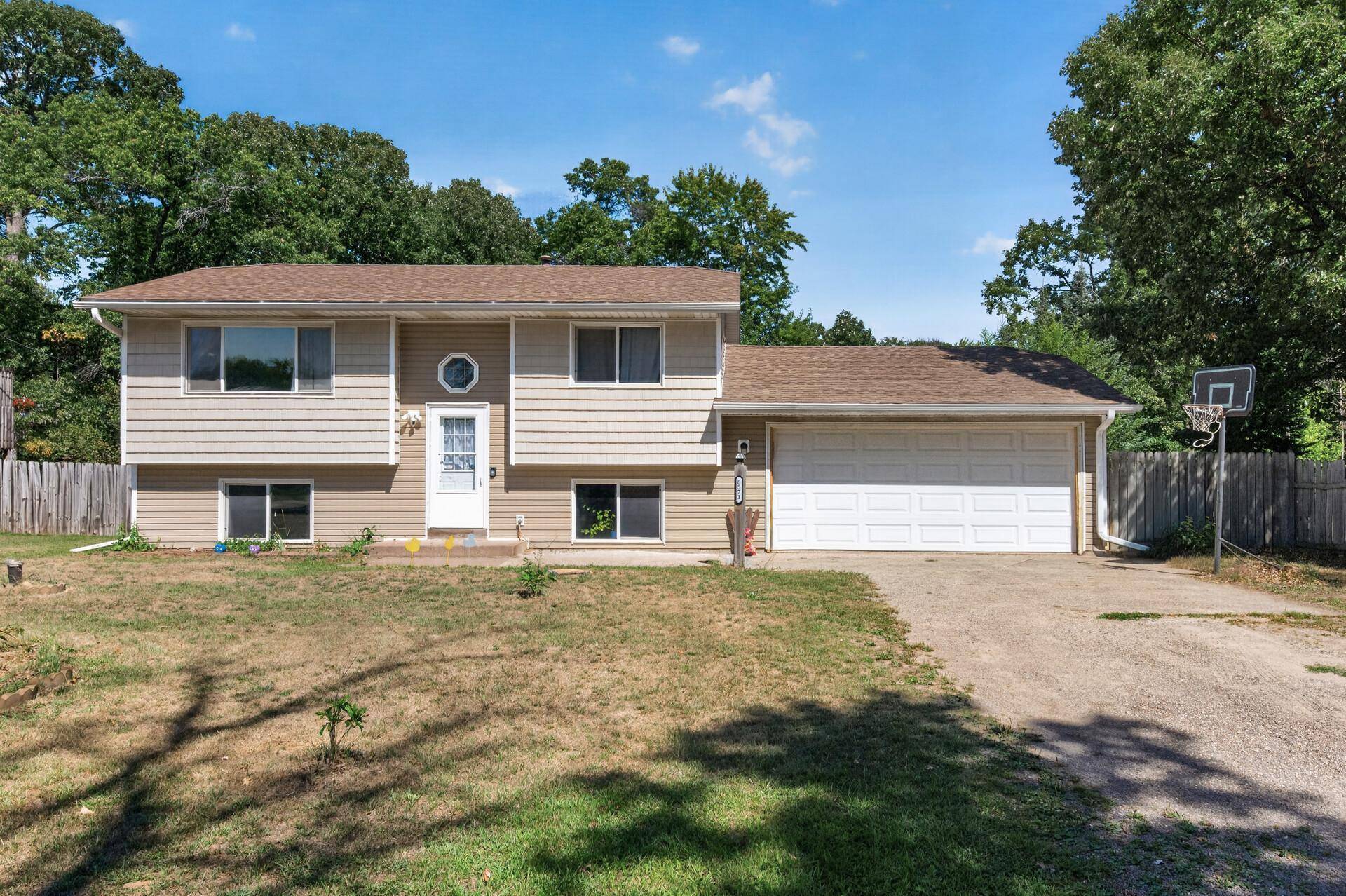 8571 240th AVE NE, Stacy, MN 55079