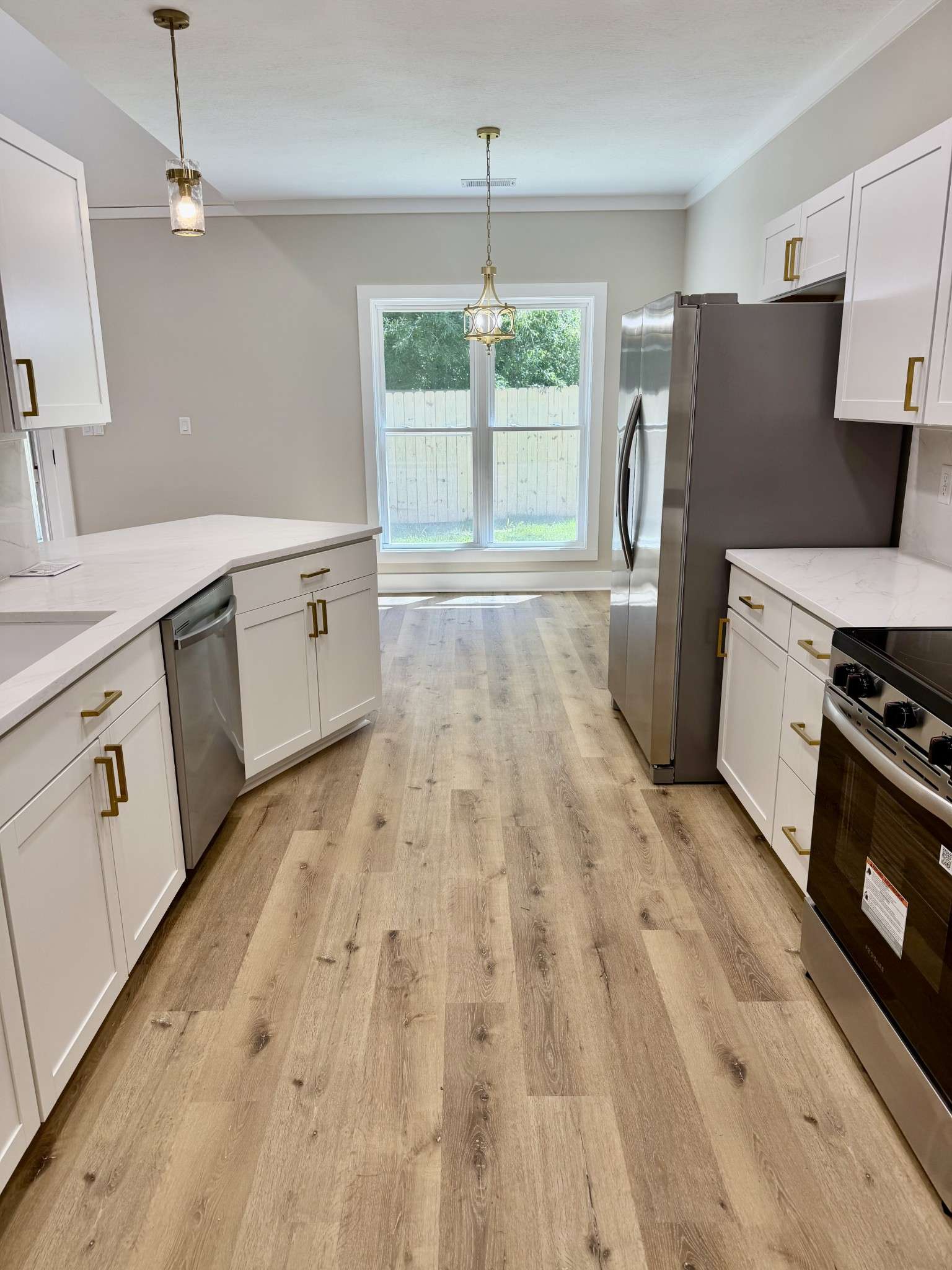 25 Weatherstone Dr, Jackson, TN 38305