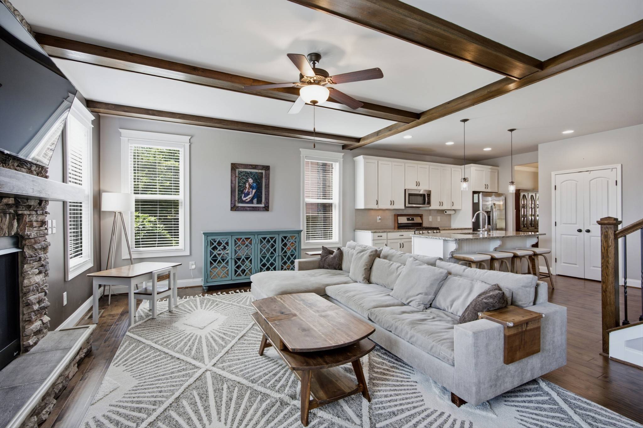208 Valley Bend Dr, Nashville, TN 37214