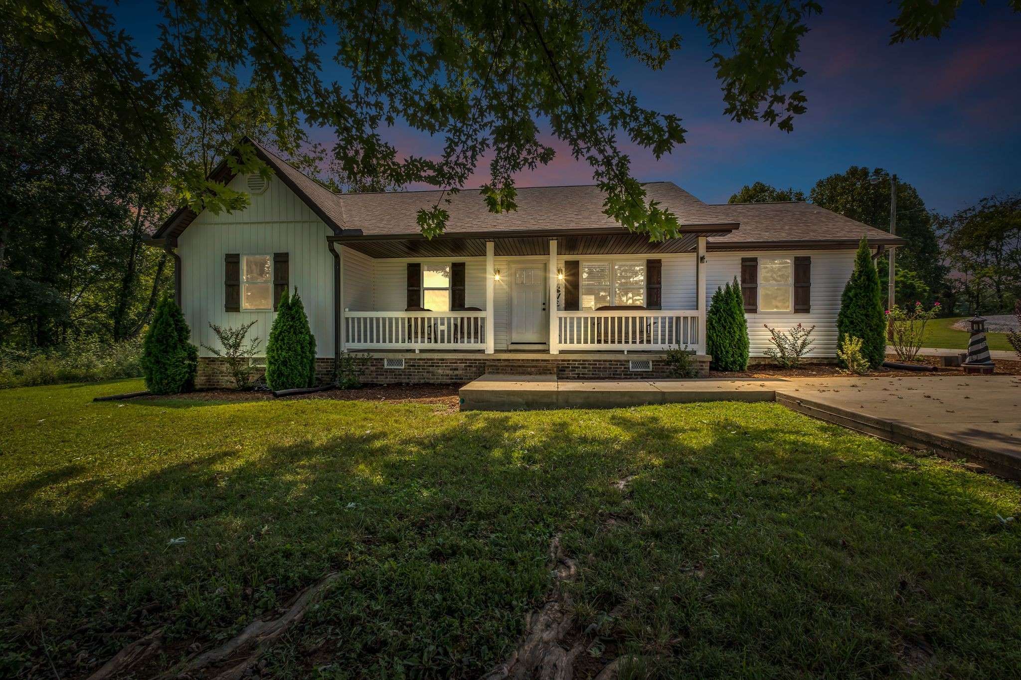 317 Jack Porter Rd, Lafayette, TN 37083