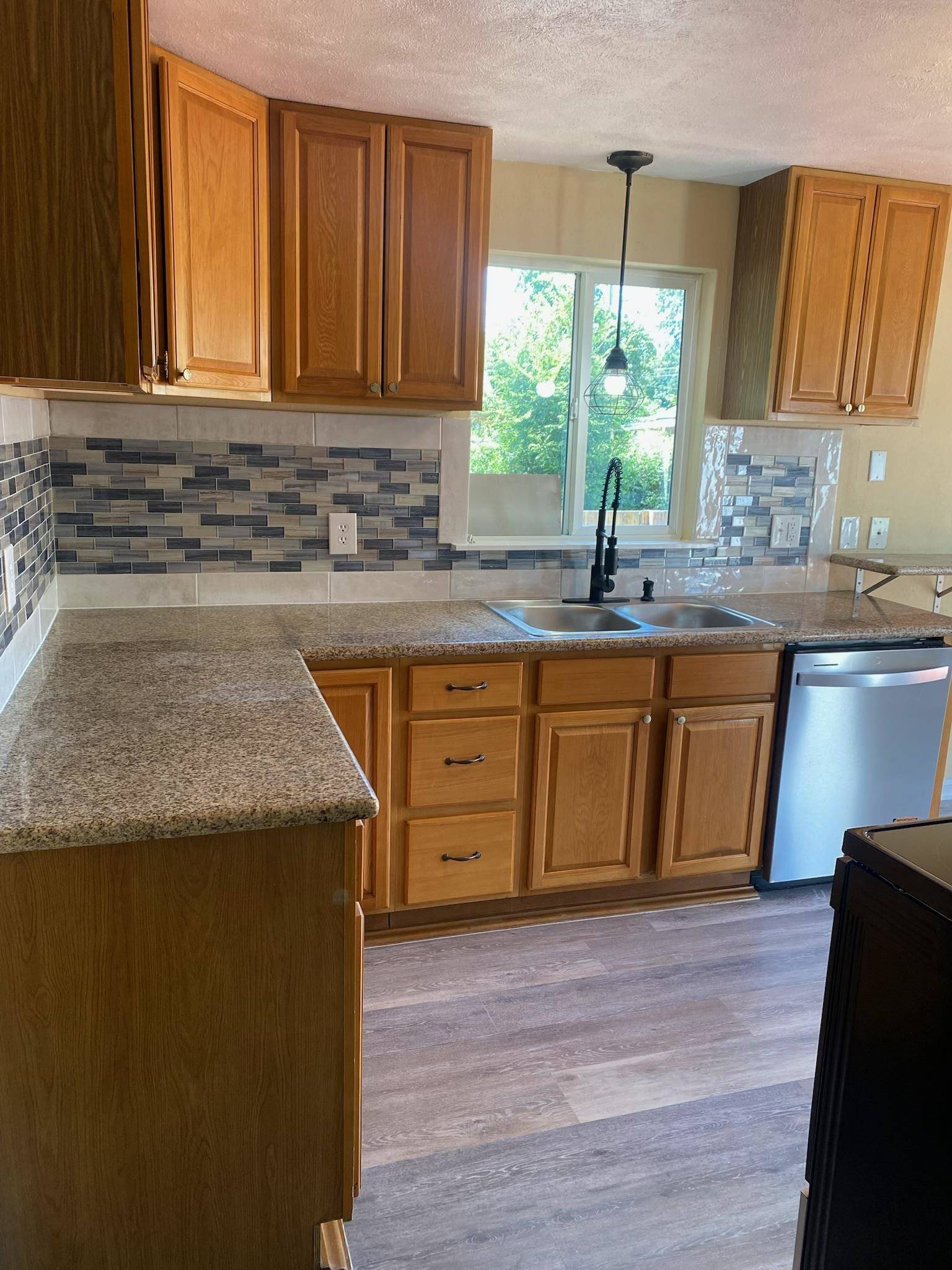 5801 N Wall St, Spokane, WA 99205