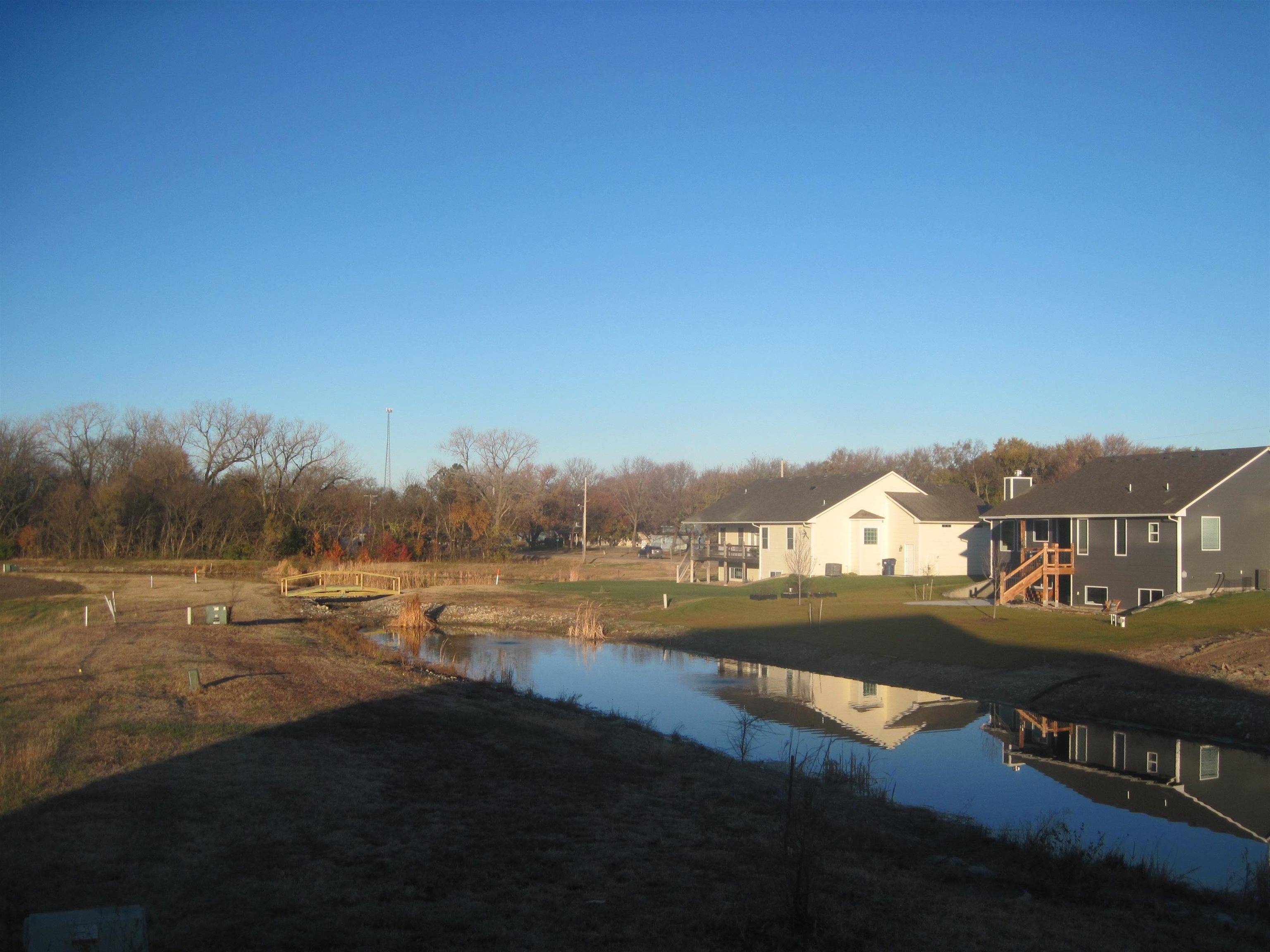 111 S Cottonwood Ct, Whitewater, KS 67154