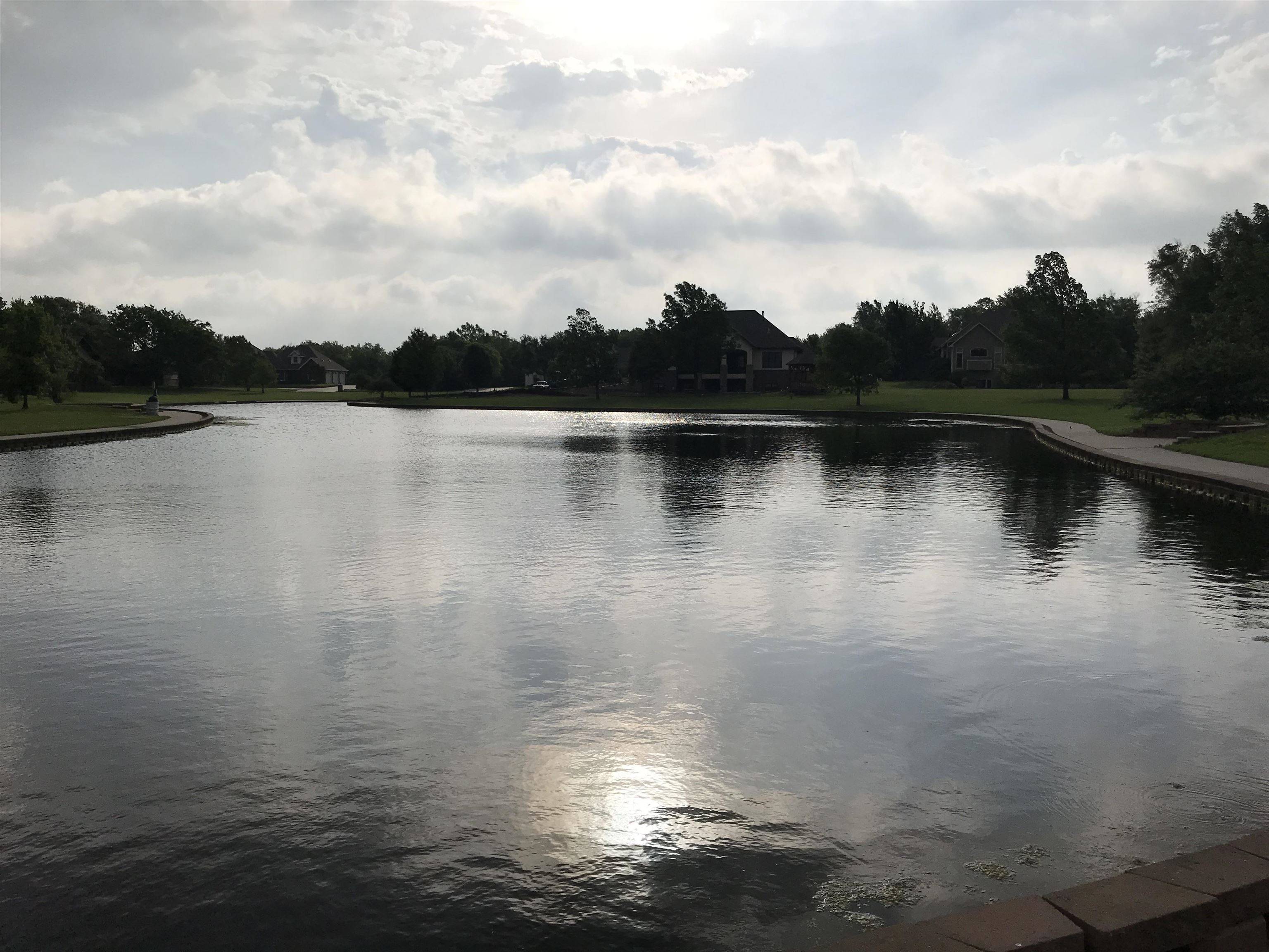 329 Old Colony Ct, North Newton, KS 67117