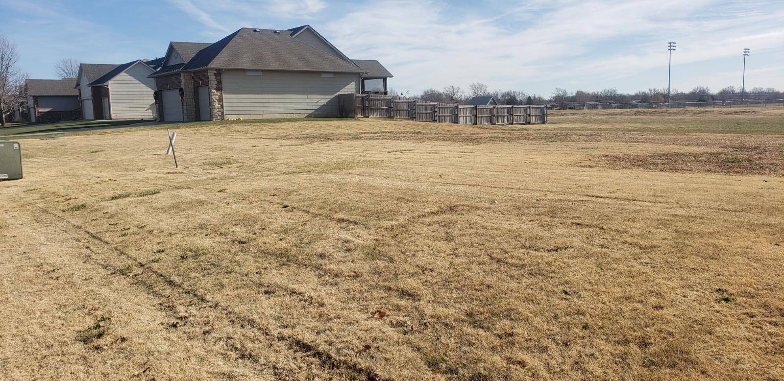 1013 W 17th, Newton, KS 67114