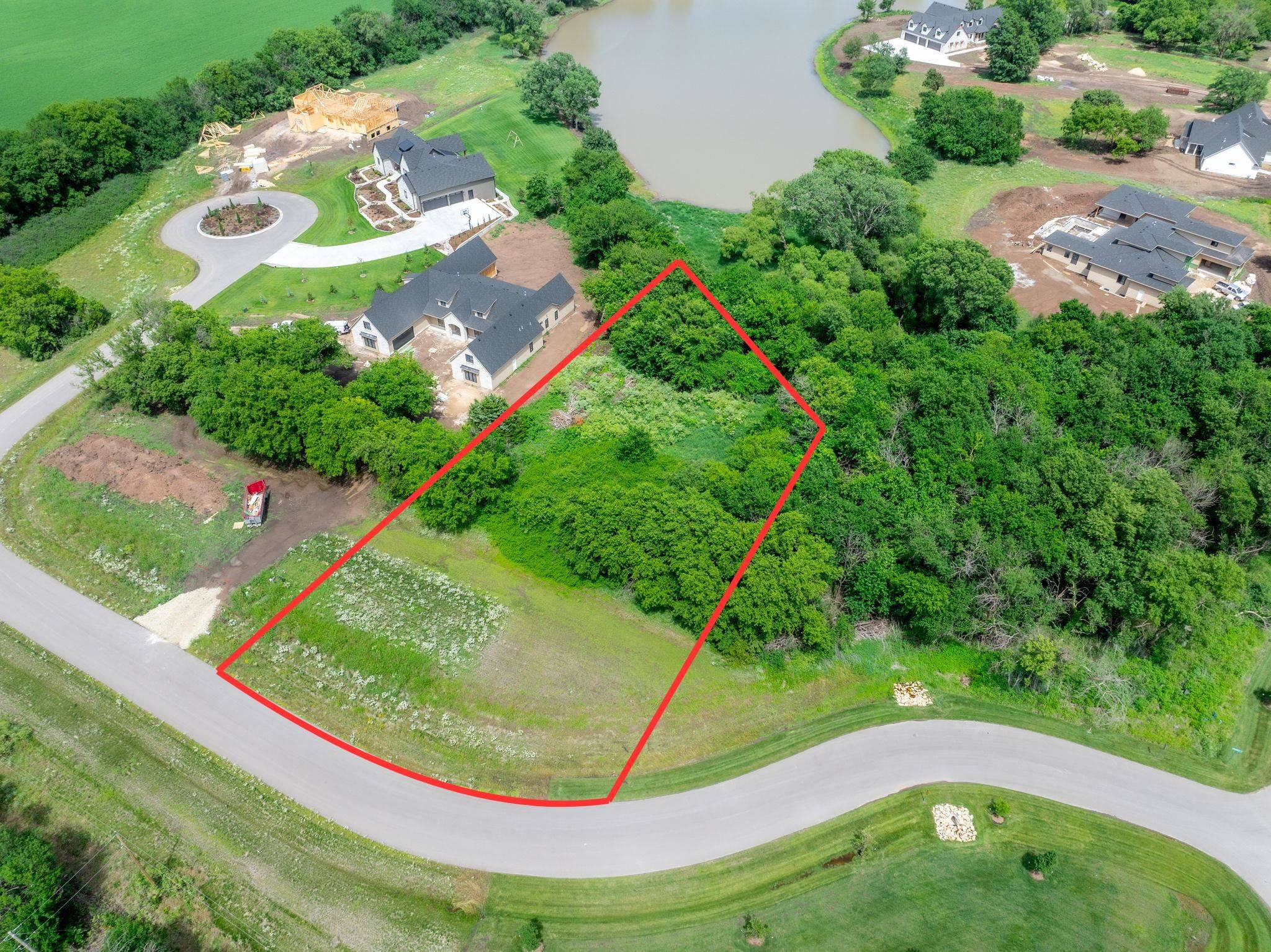 16720 W Hickory Ct, Goddard, KS 67052