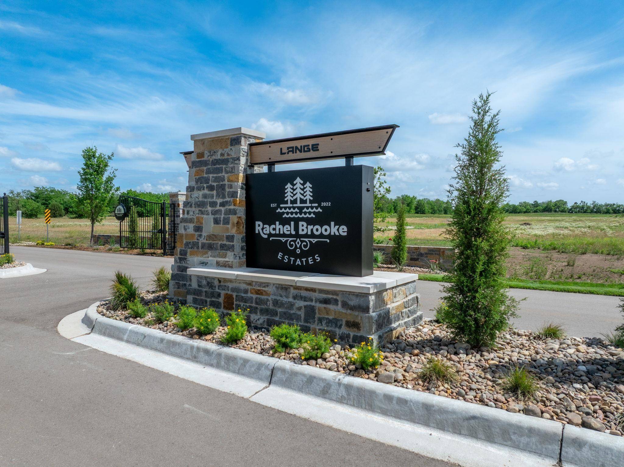 16510 W Hickory Ct, Goddard, KS 67052