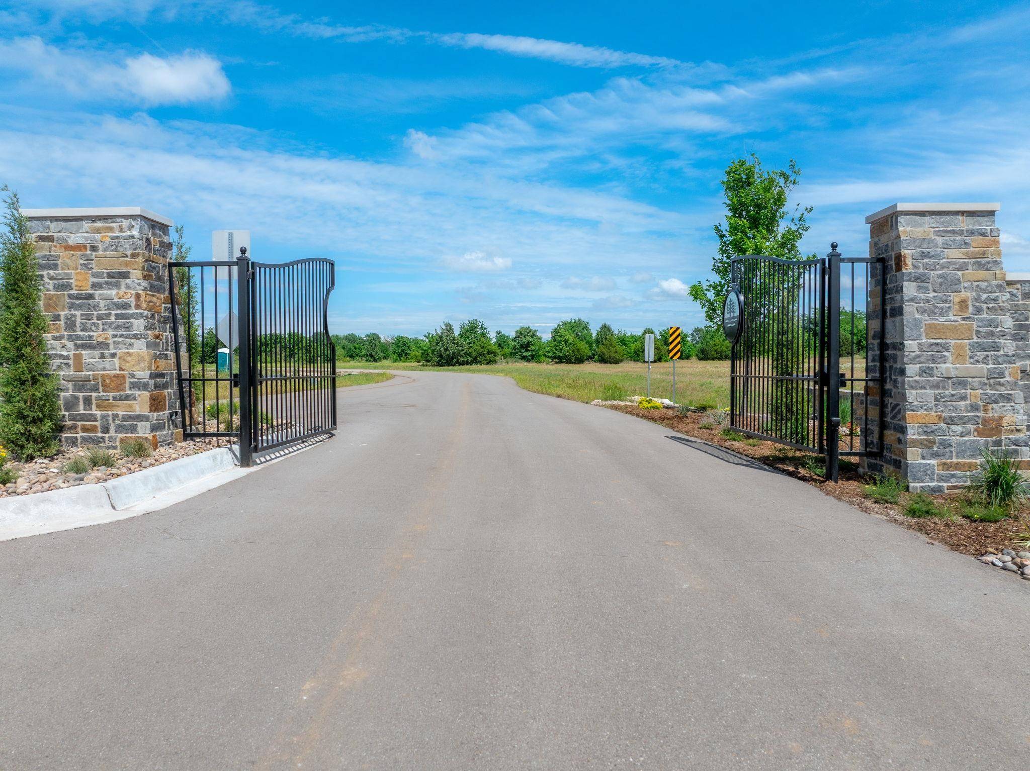 16540 W Hickory Ct, Goddard, KS 67052