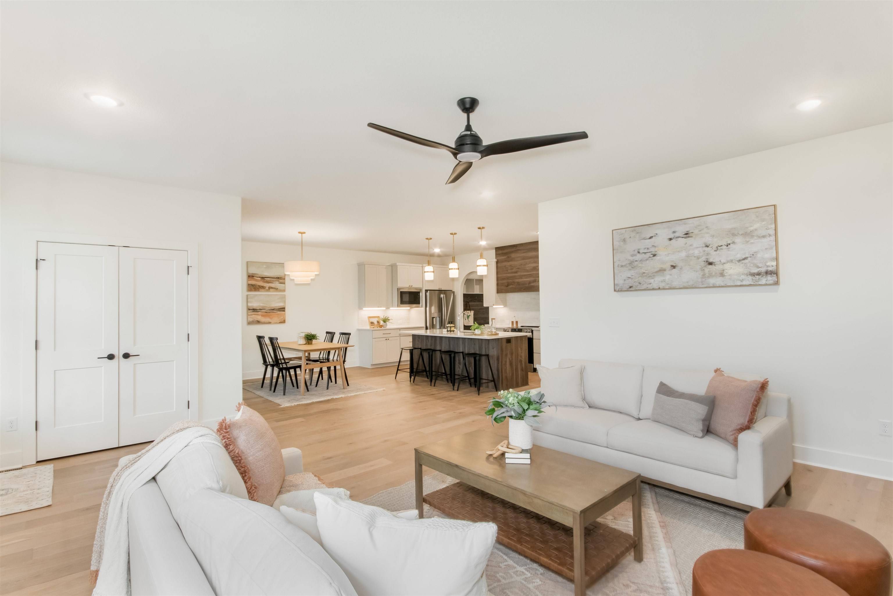 329 N Sarah Ct, Derby, KS 67037