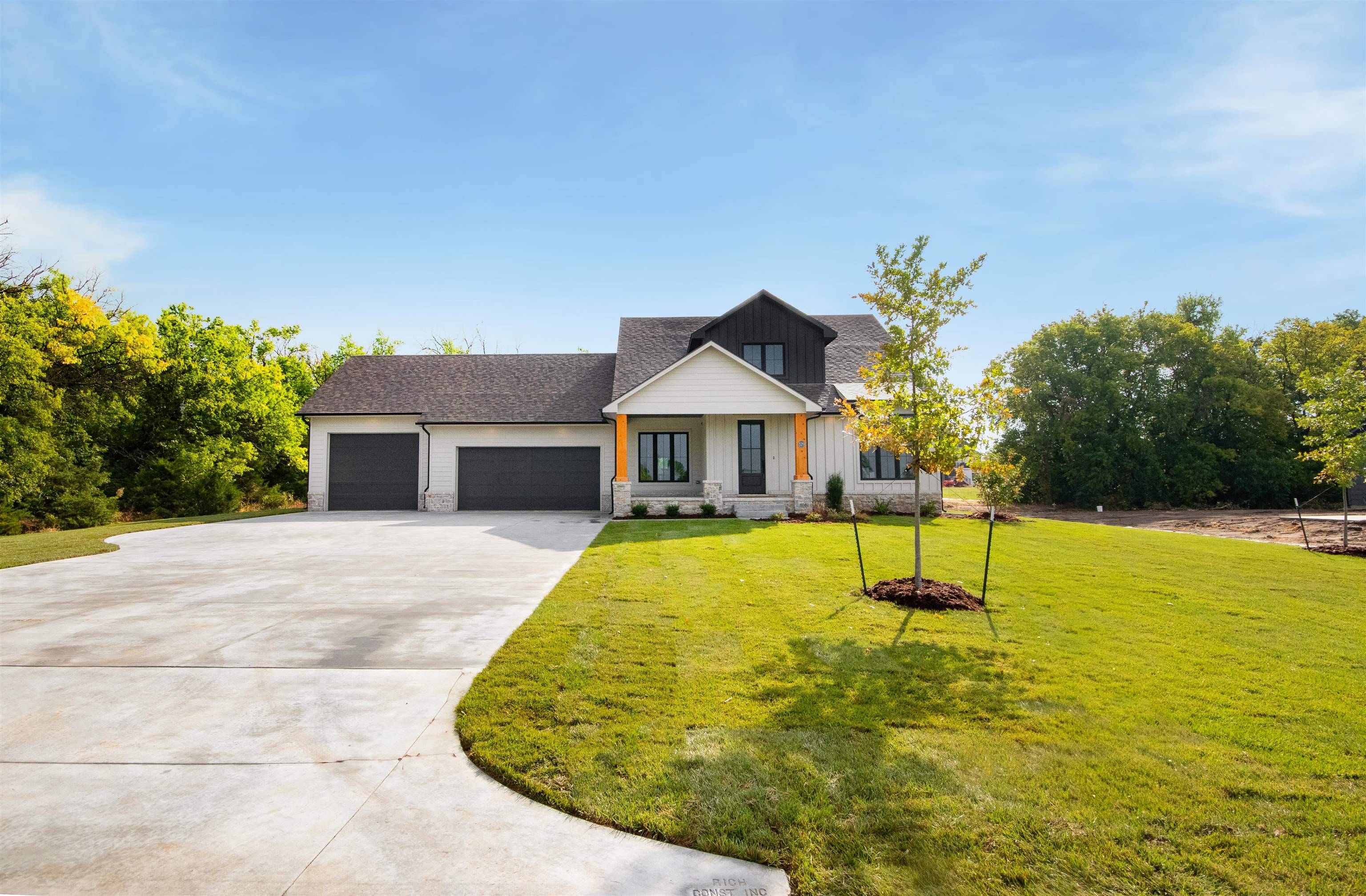 329 N Sarah Ct, Derby, KS 67037