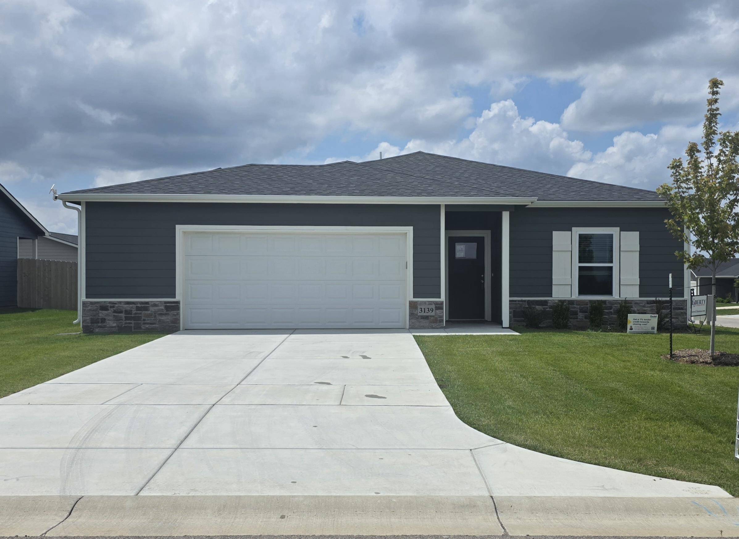 3139 E Highridge Ct, Park City, KS 67219
