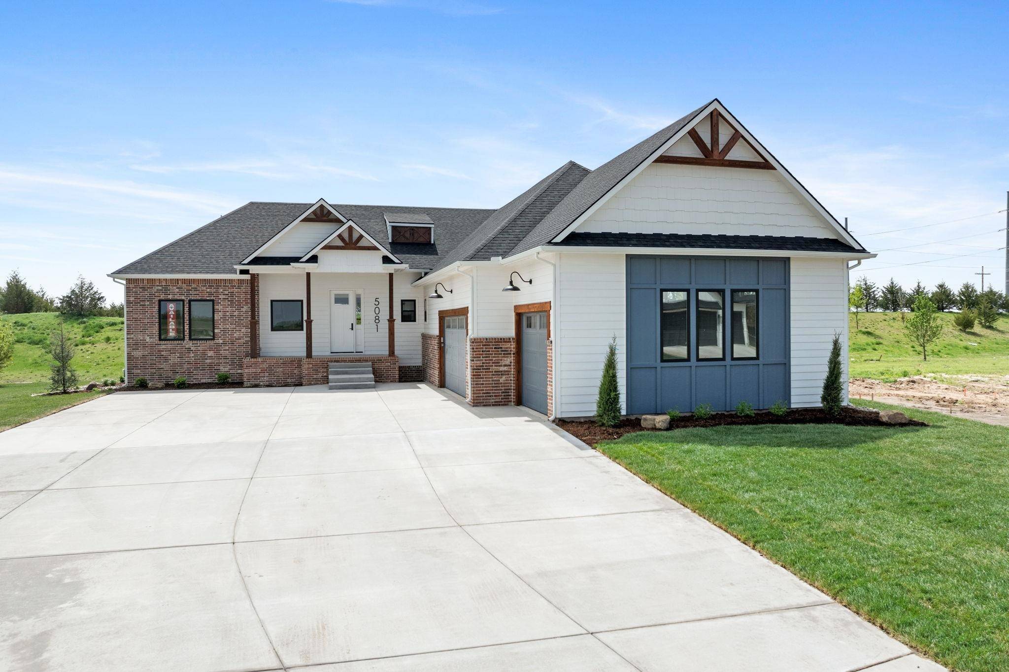 5081 Shoreside Ct, Maize, KS 67101