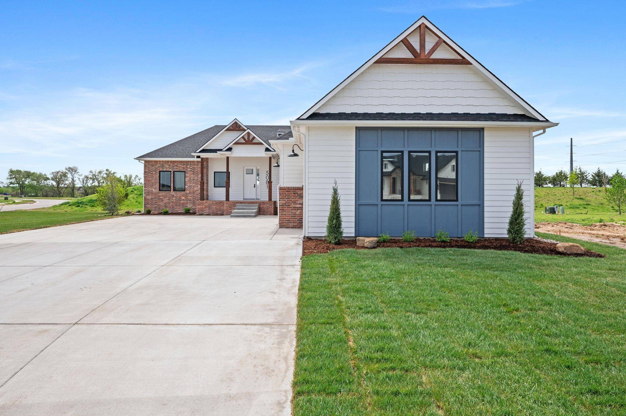 5081 Shoreside Ct, Maize, KS 67101