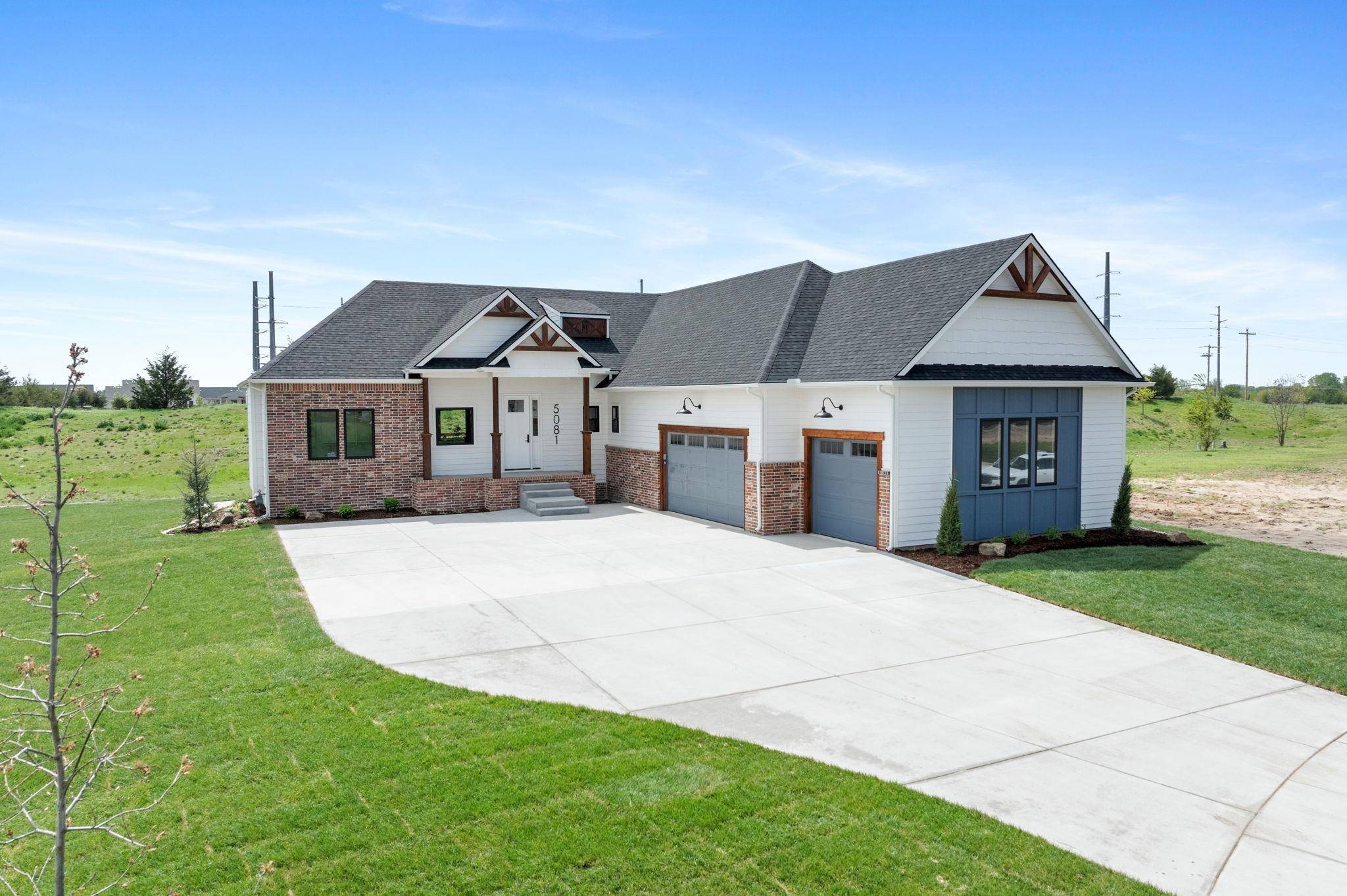 5081 Shoreside Ct, Maize, KS 67101
