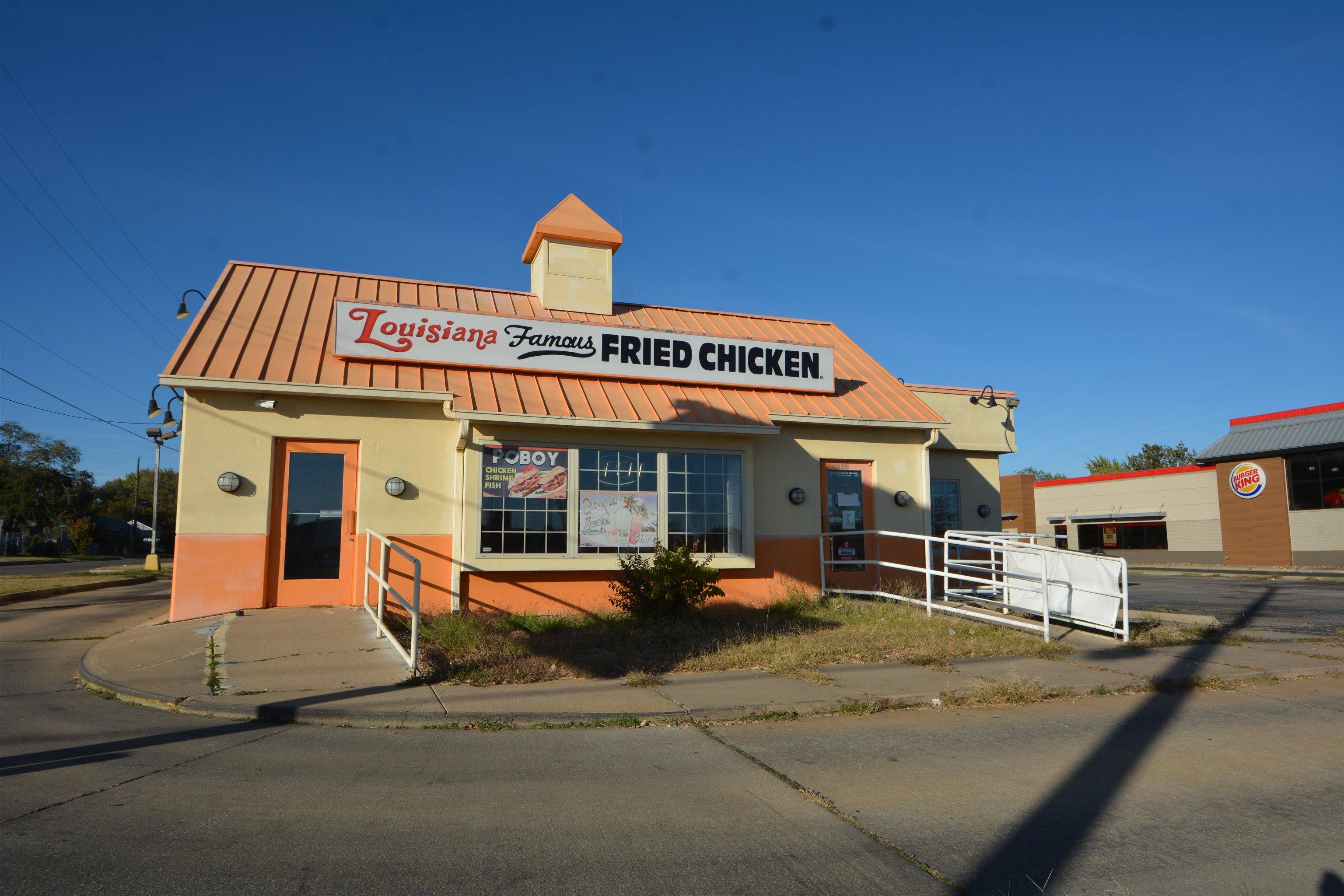 4206 E Harry St, Wichita, KS 67218