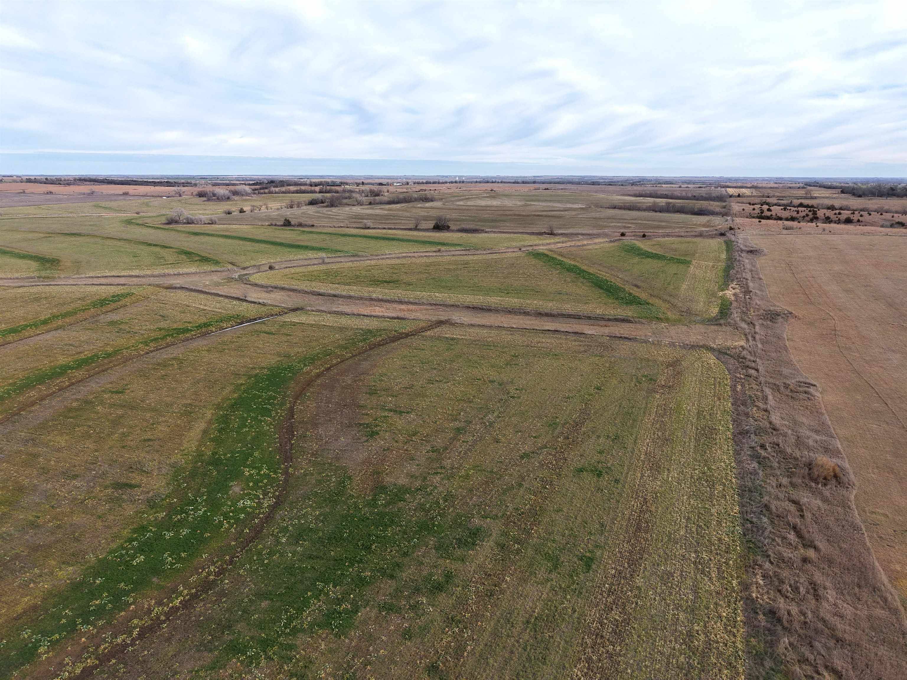 00000 Camp Road, Abilene, KS 67410