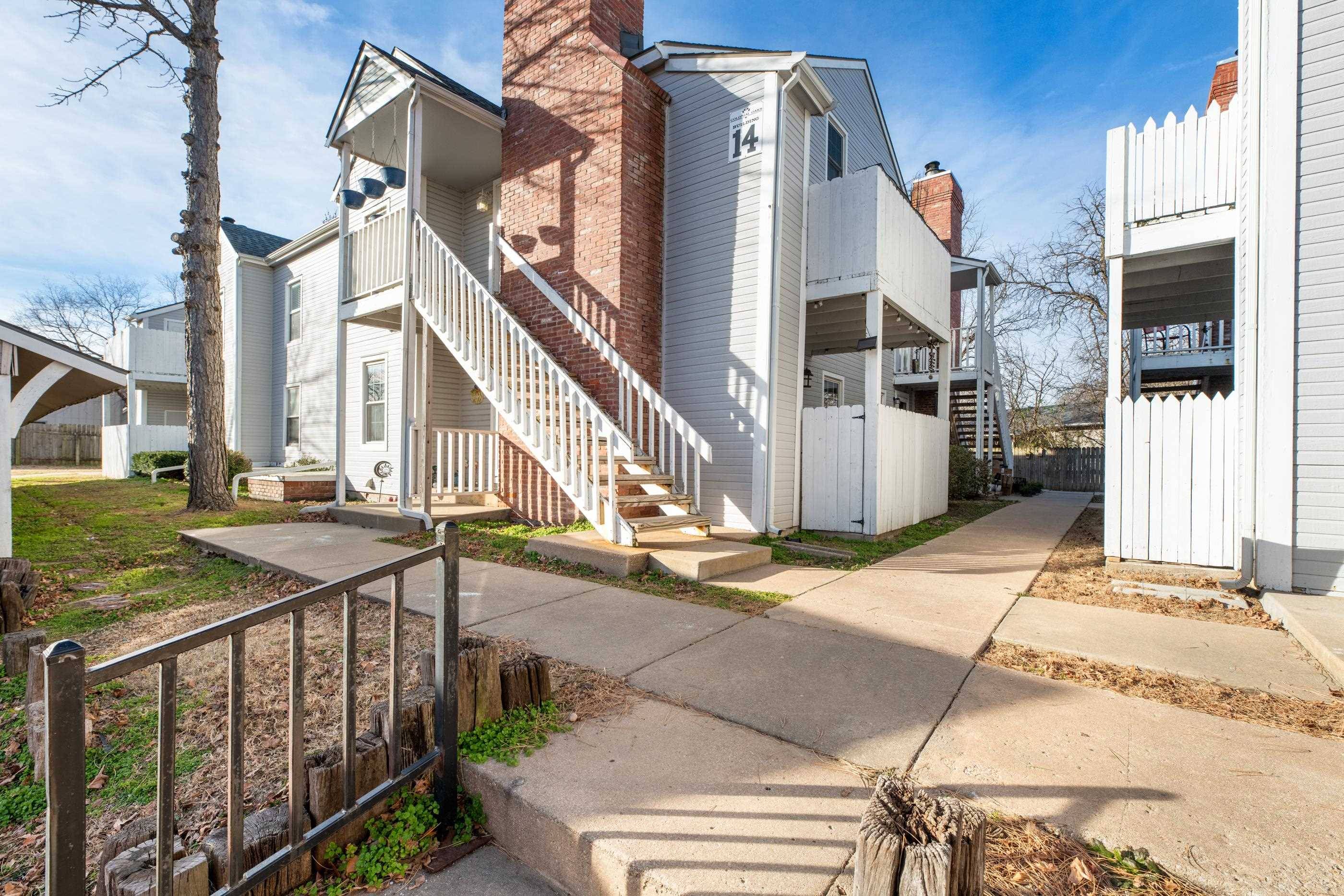 1717 S Cypress St #1424, Wichita, KS 67207