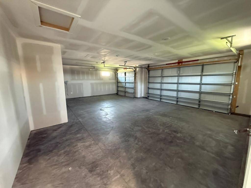 9002 E Forbes Cir., Bel Aire, KS 67226
