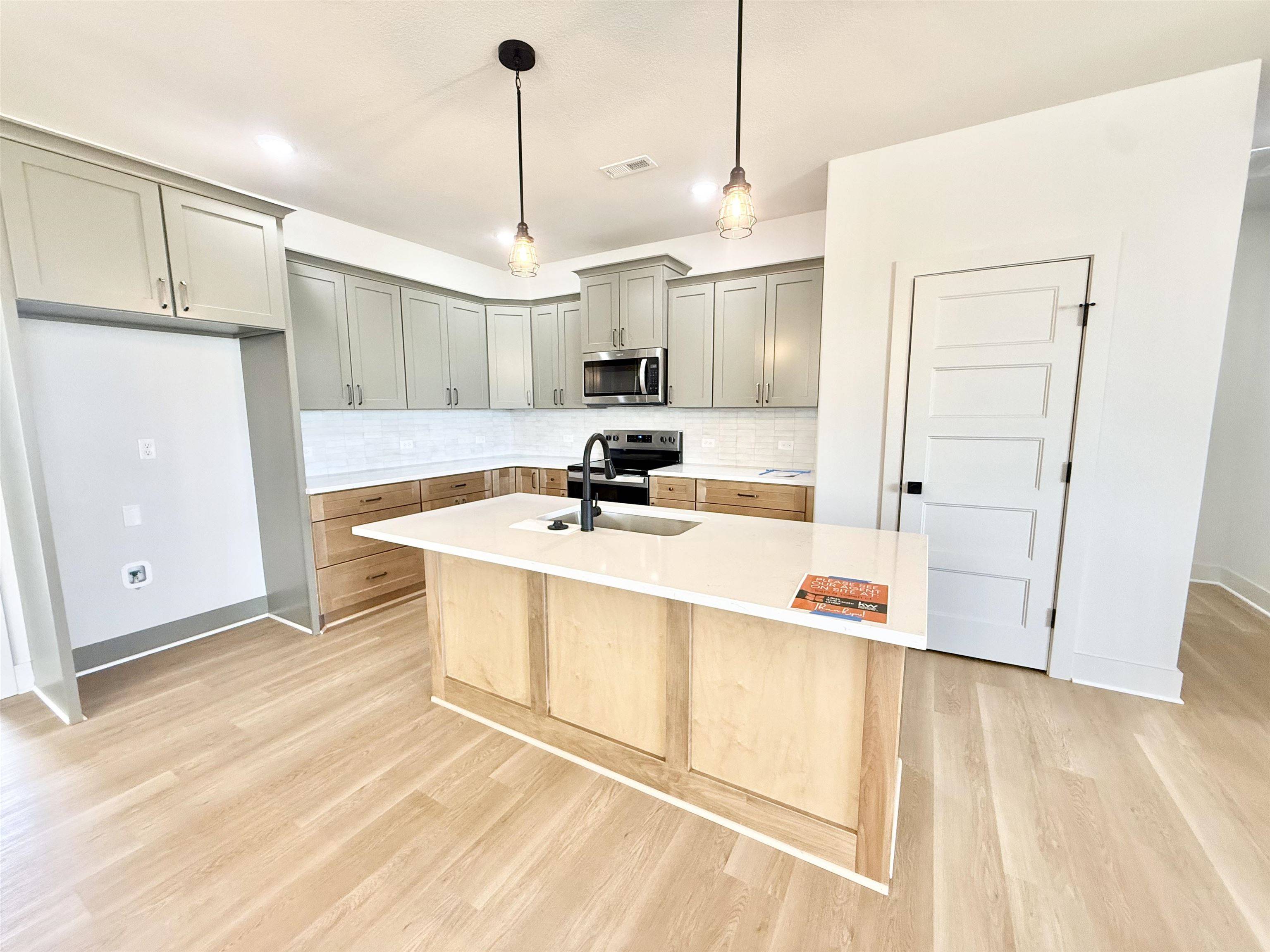5408 N Toben Ct, Bel Aire, KS 67226
