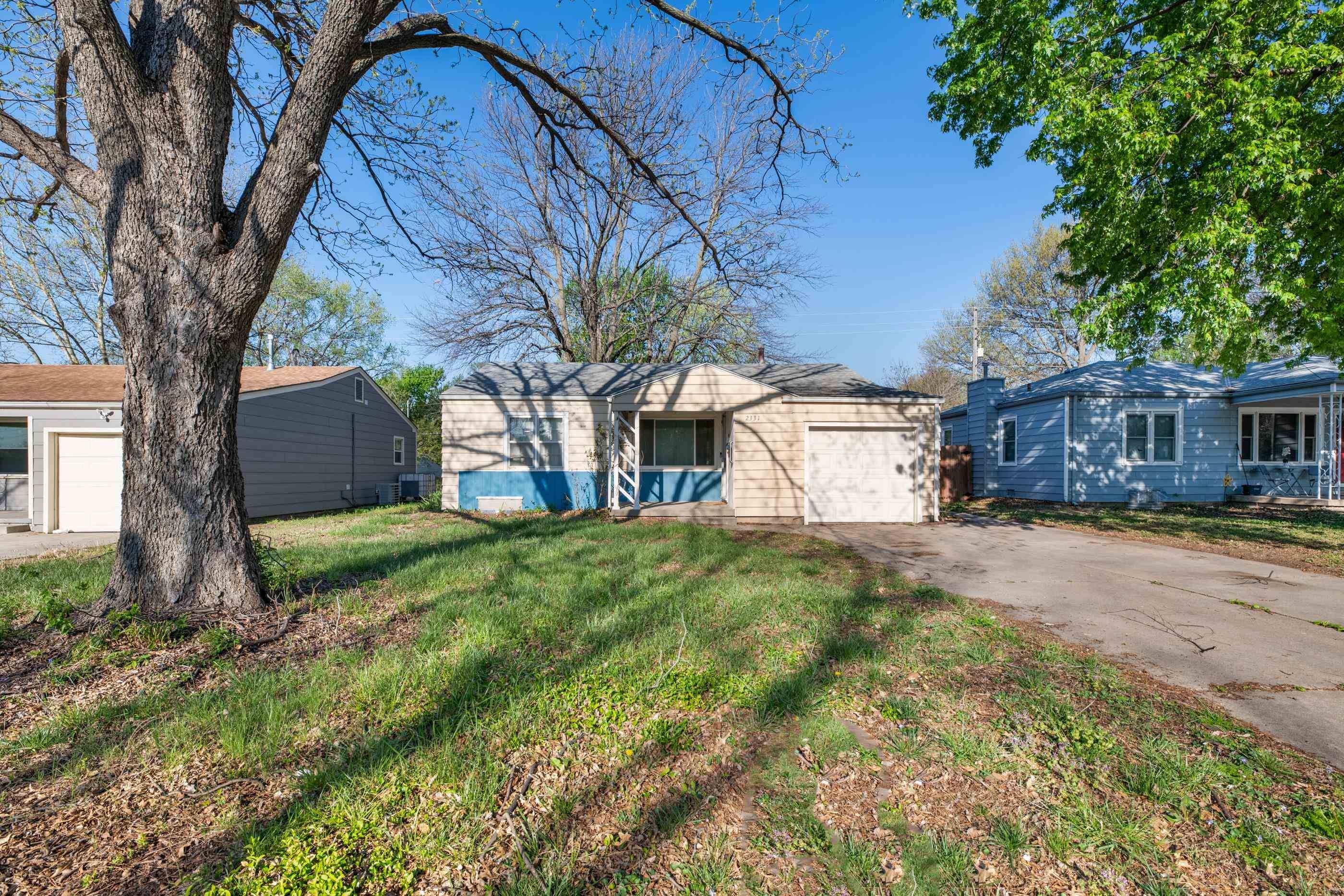 2331 S Dellrose Ave, Wichita, KS 67218