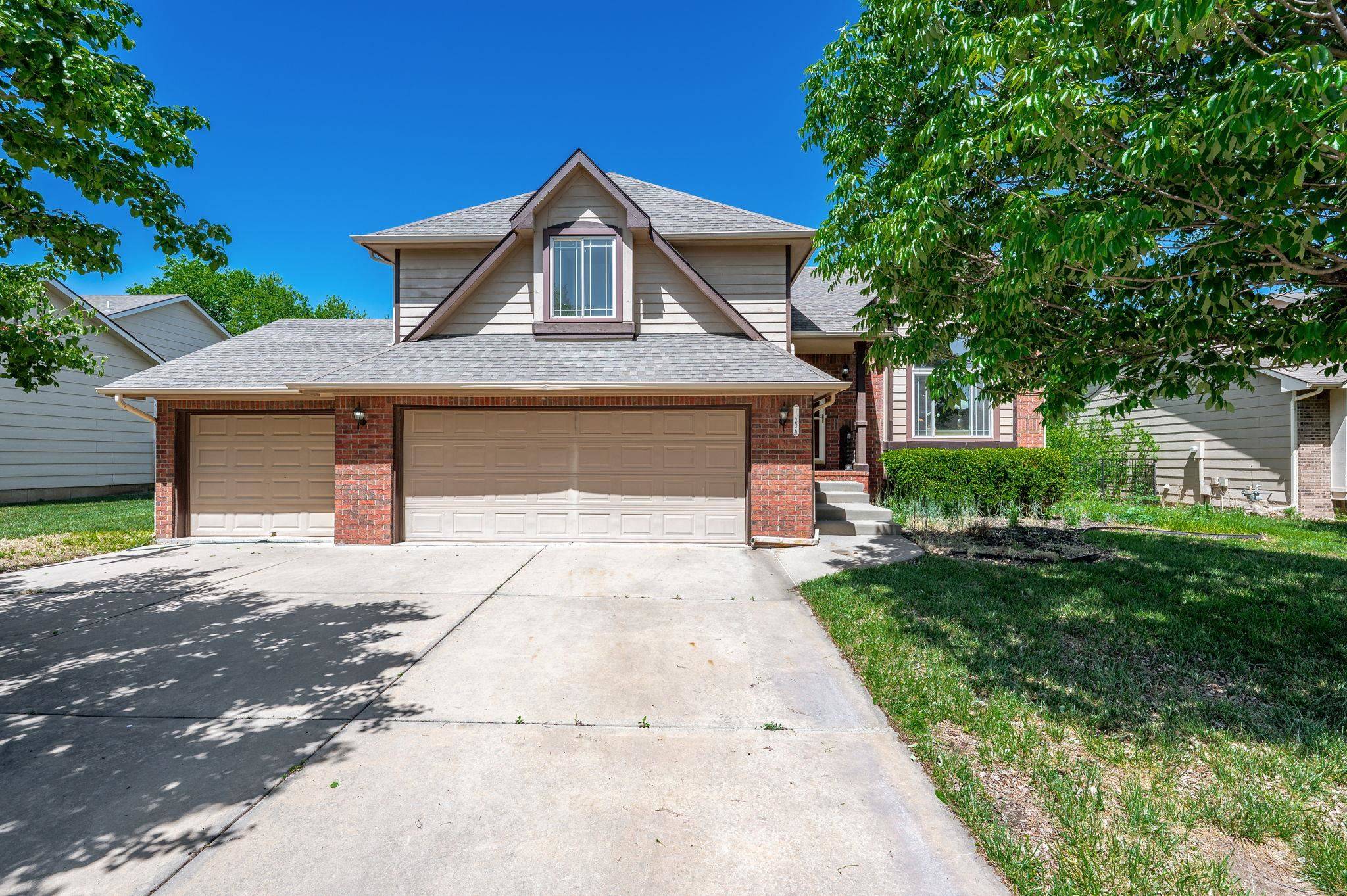 11236 E KILLARNEY CIR, Wichita, KS 67206