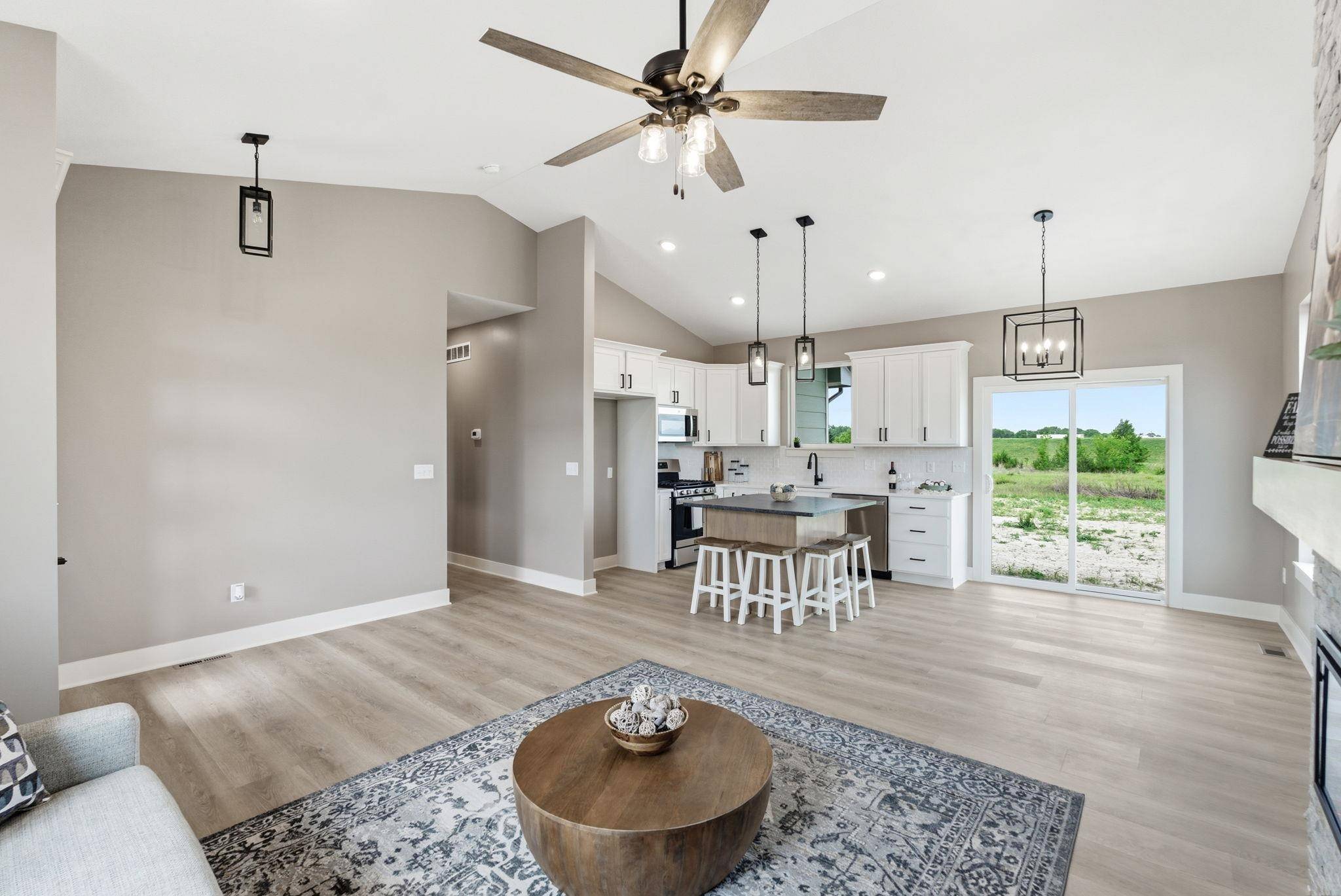 3513 S Bluelake St, Wichita, KS 67215