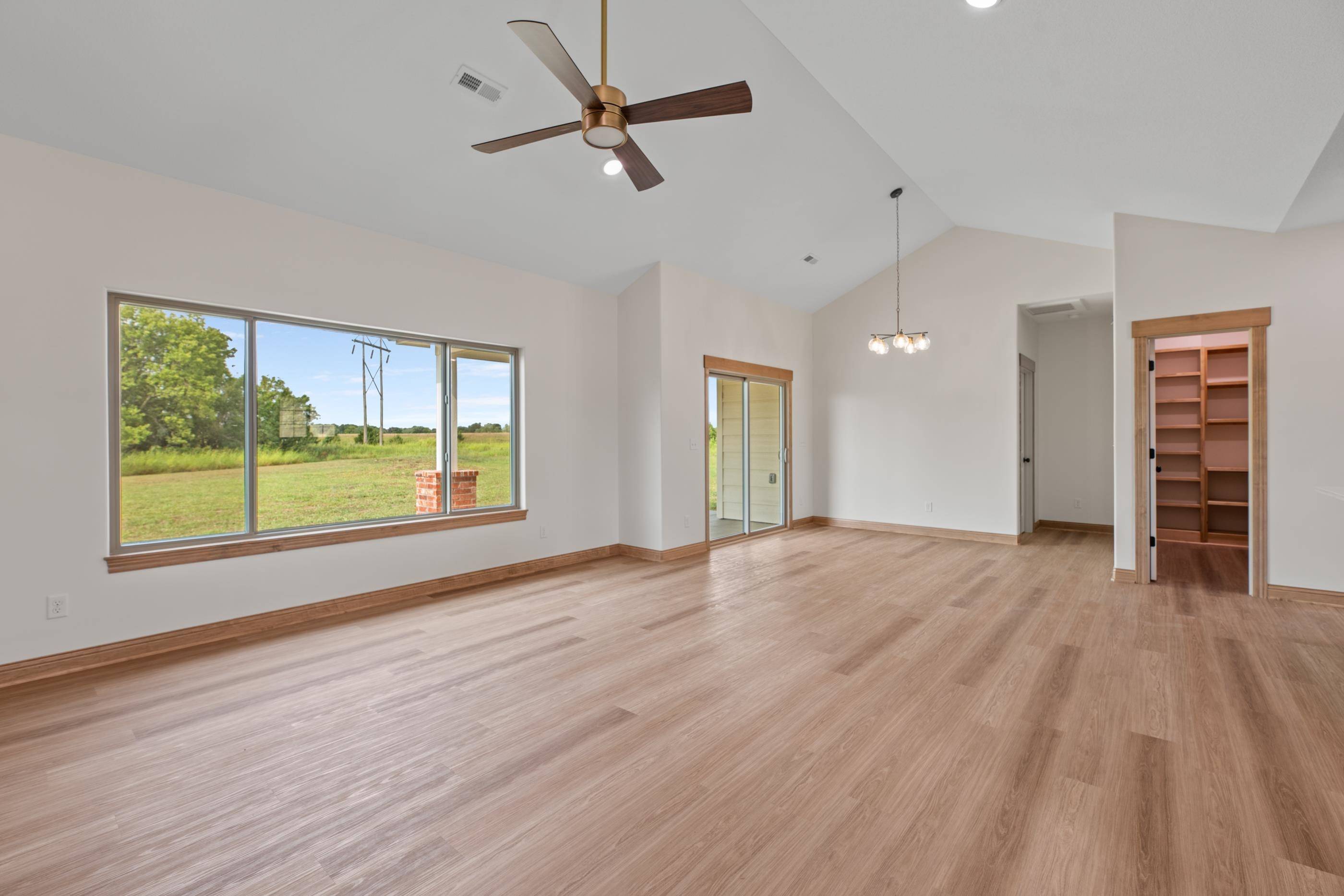 4913 W Calvert, Wichita, KS 67215